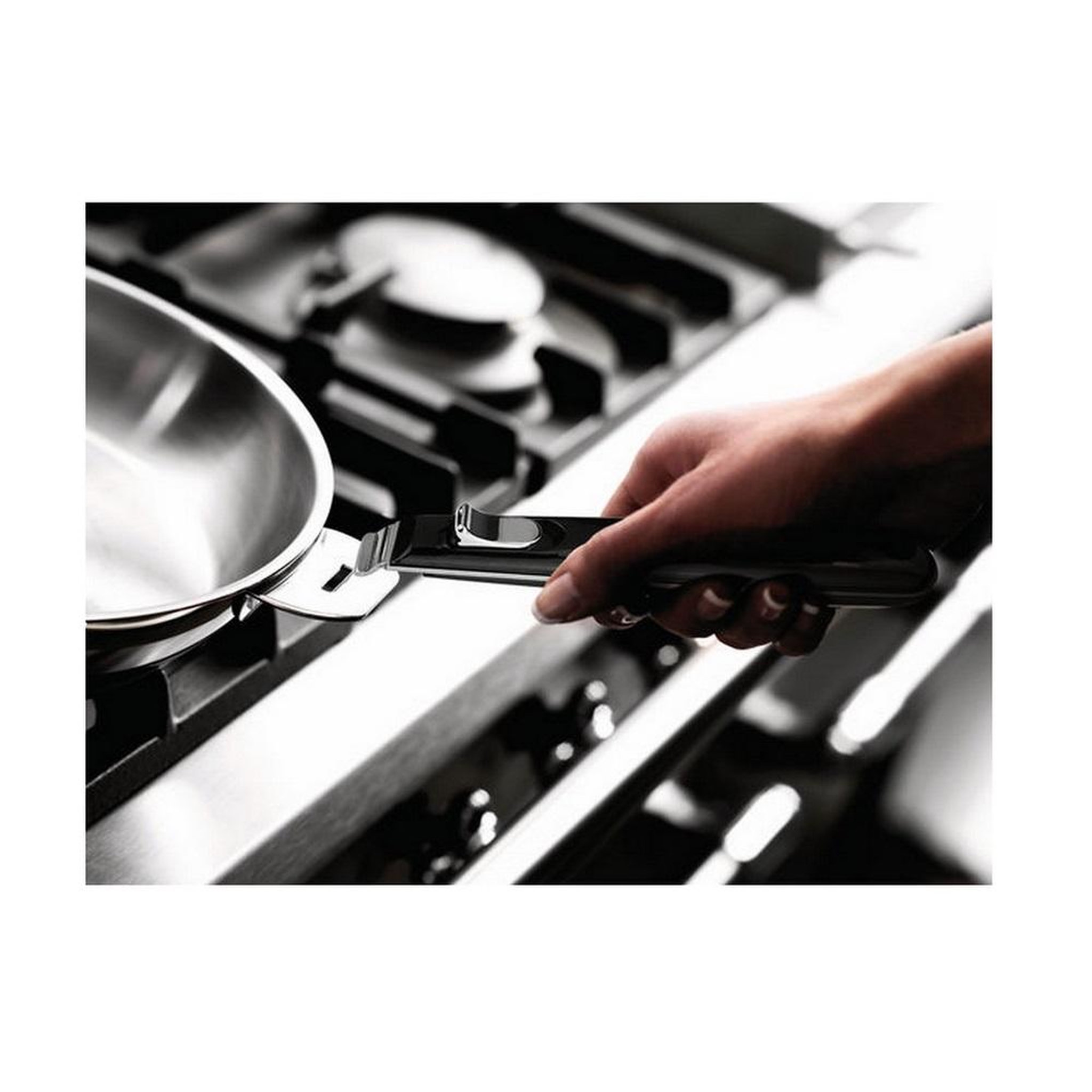 Voir la diapositive 4 : Lagostina Casserole inox 14cm sans poignée + couvercle - 12138031214