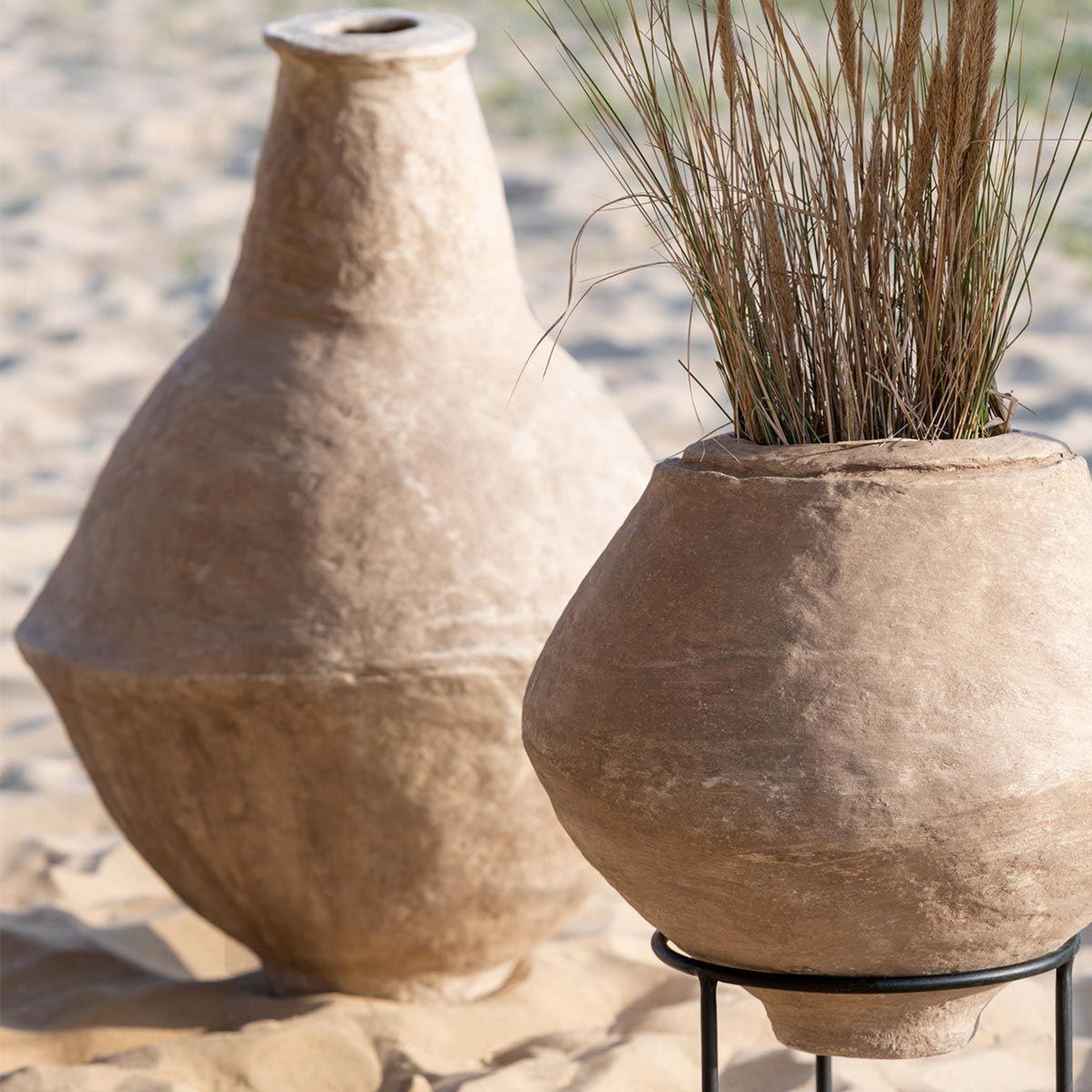 Voir la diapositive 3 : J-LINE Vase déco  chad  96cm naturel