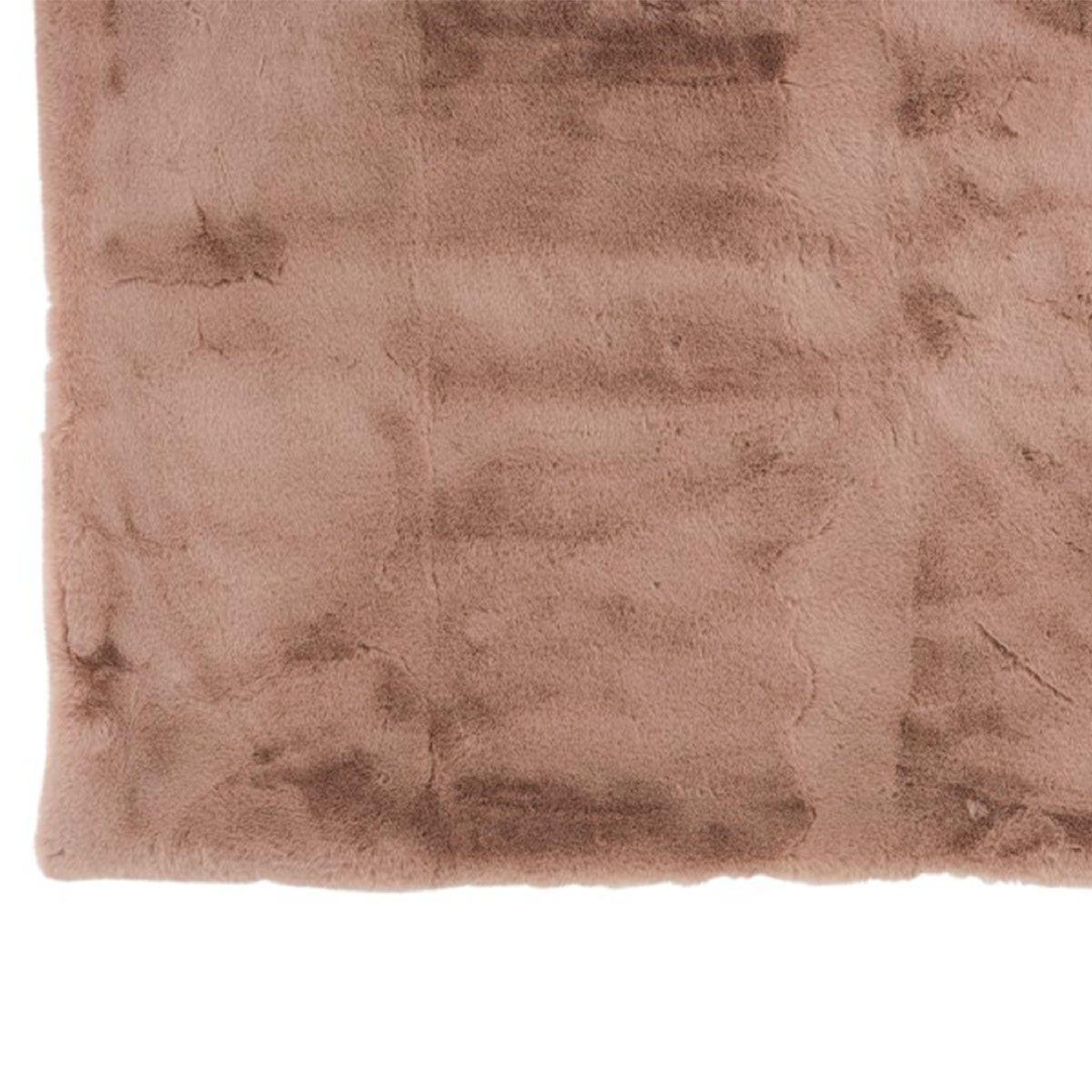 Voir la diapositive 3 : J-LINE Plaid imitation fourrure  cutie  130x180cm rose poudré