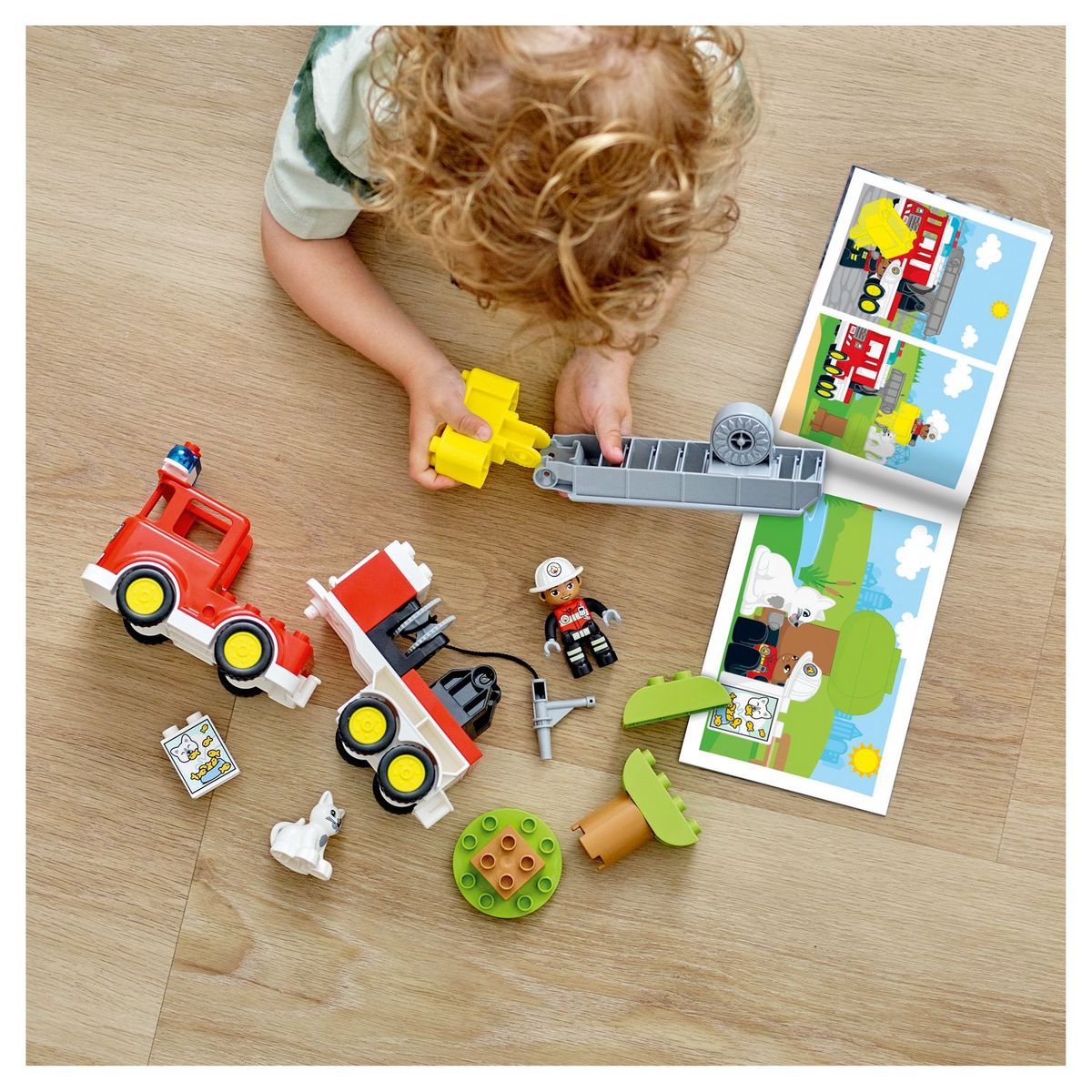 LEGO DUPLO Town 10969 - Le Camion de Pompiers, Jouet Enfants 2 Ans, avec Lumières et Sirène