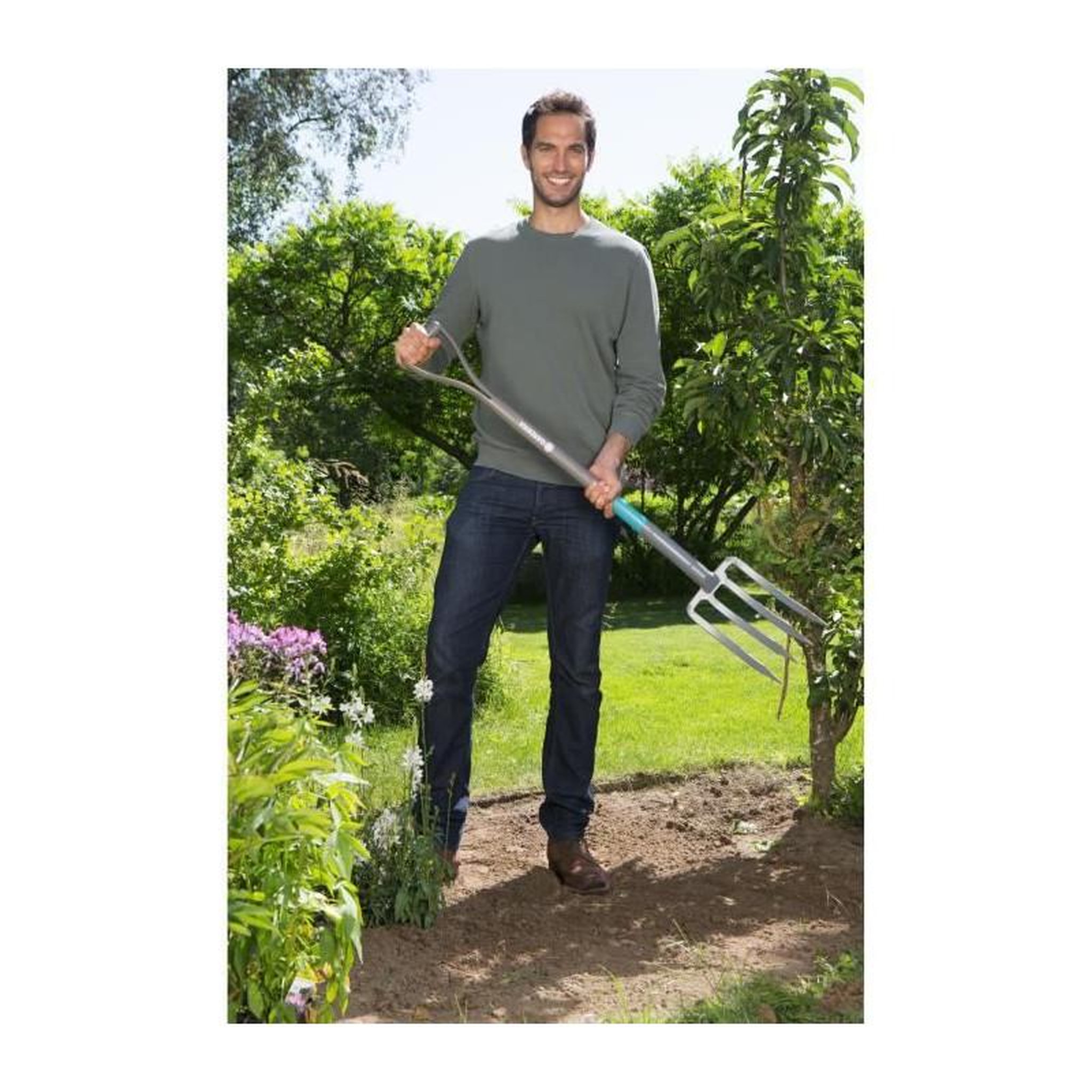 Voir la diapositive 3 : Gardena GARDENA Fourche a becher NatureLine- Manche bois 100% FSC - Poignee ergo en D - Dents acier trempe - Garantie 10 ans 17002-20