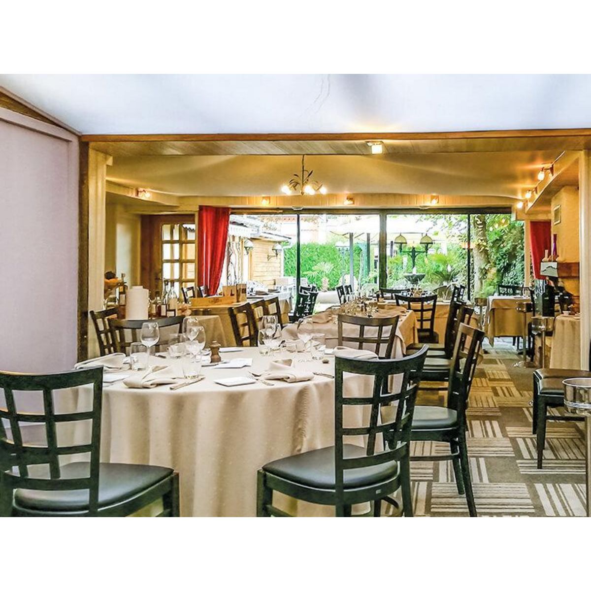 Smartbox Dîner menu 3 plats à une table exquise en Normandie - Coffret Cadeau Gastronomie