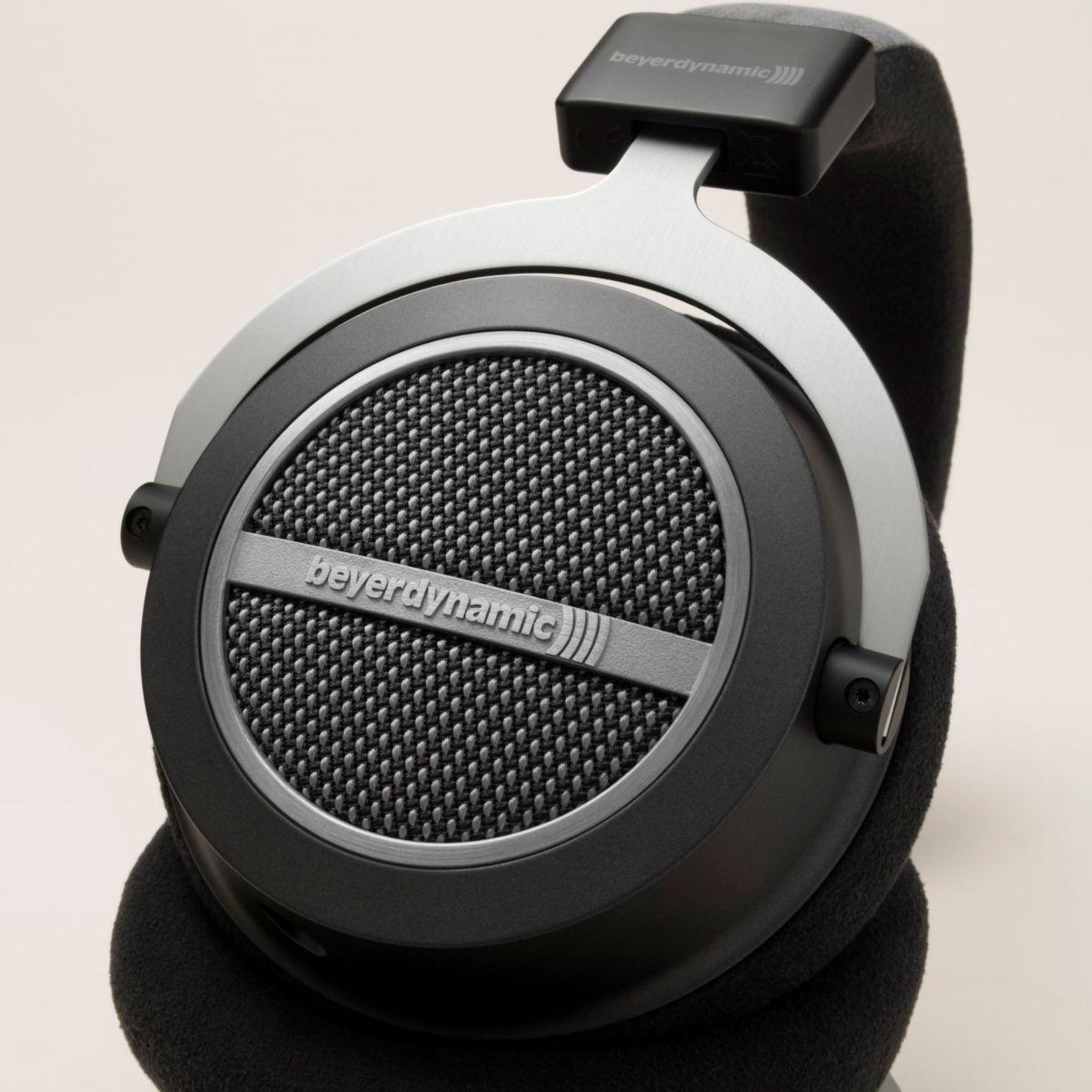 Voir la diapositive 4 : BEYERDYNAMICS Casque AMIRON HOME N&M