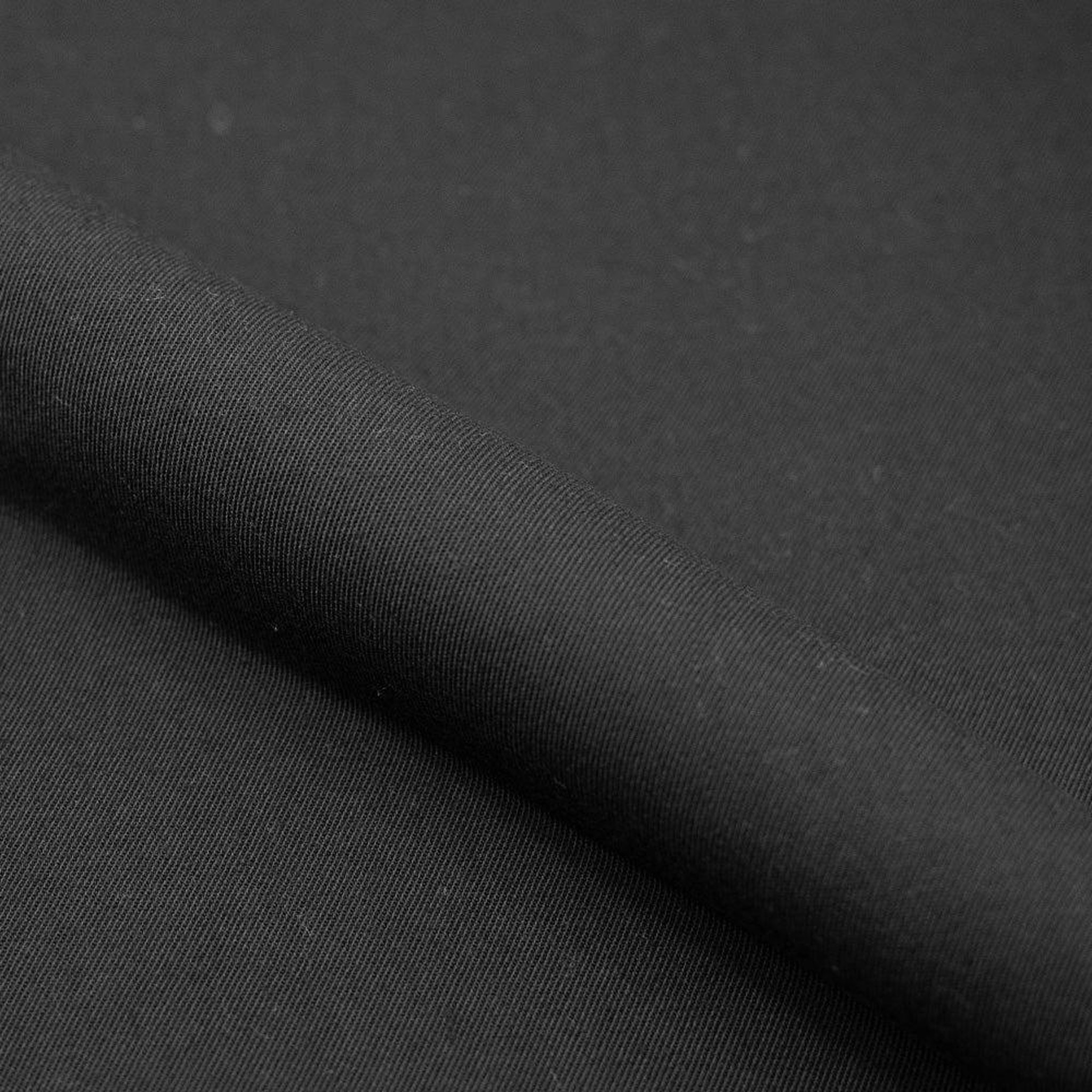 Voir la diapositive 3 : MAISON PAVANE Lot de 2 chaises pour îlot central 66 cm en rotin noir-tamara
