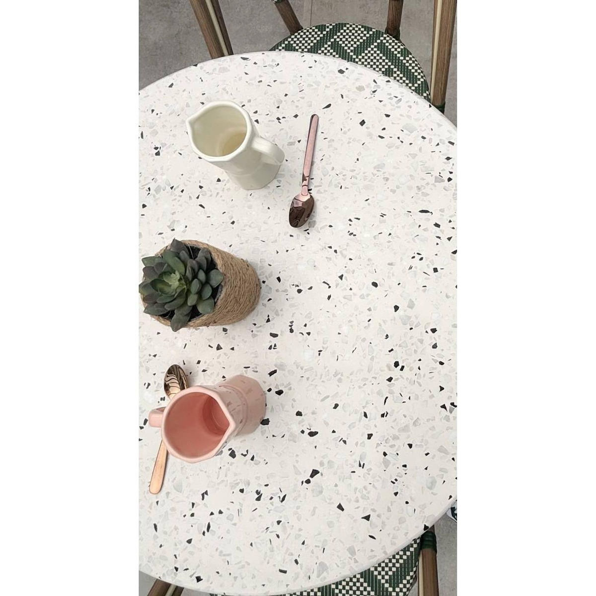 Paris Prix Table de Jardin Ronde en Terrazzo  Bistro  60cm Blanc