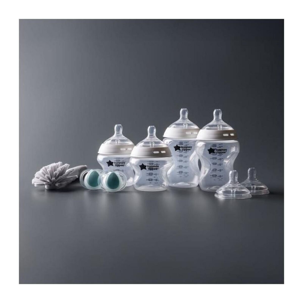 TOMMEE TIPPEE Coffret biberons - TOMMEE TIPPEE - NATURAL START - 4x biberons 150 ml / 260 ml - Anti-colique - 2x tétines - Nouveau-né