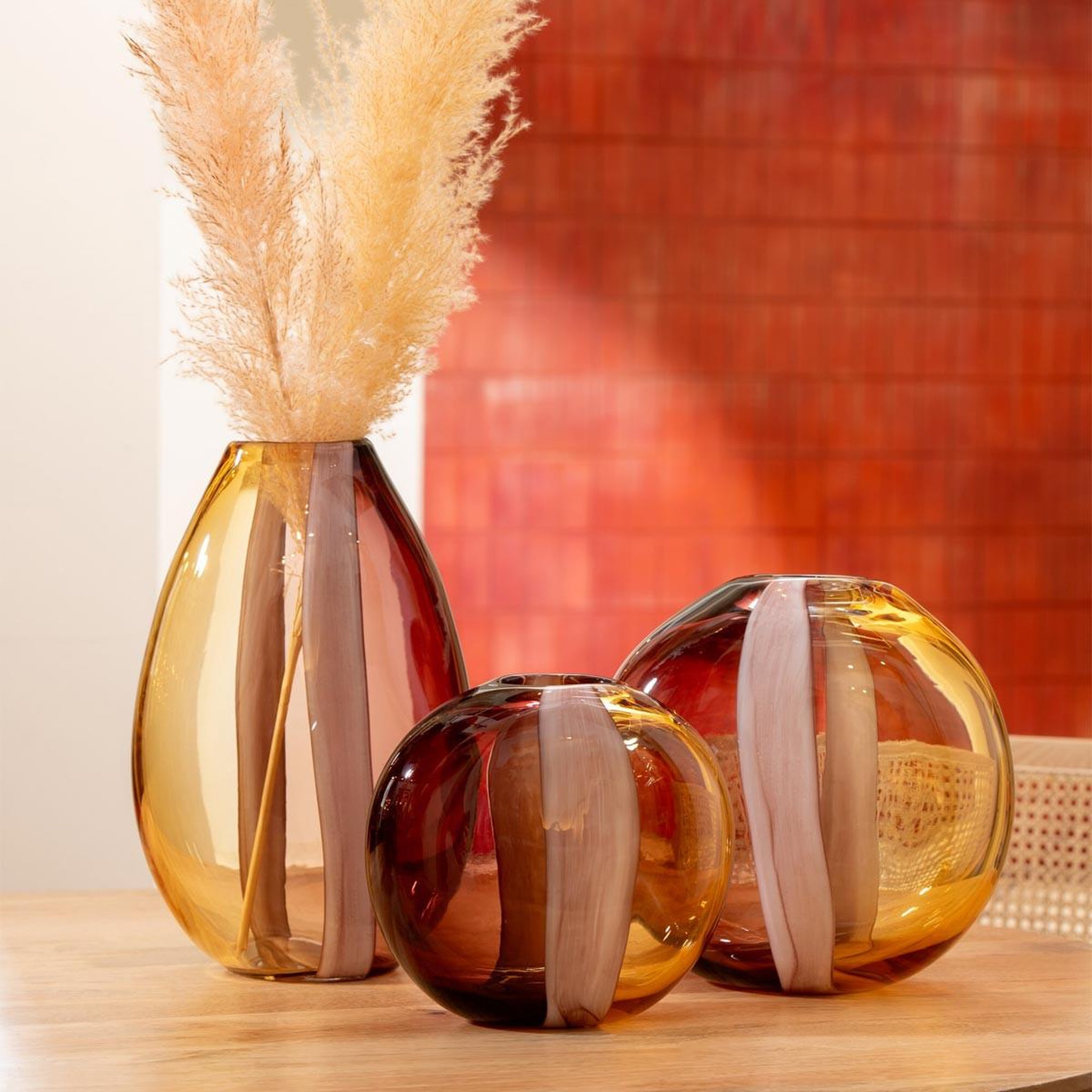 Voir la diapositive 3 : J-LINE Vase déco en en verre  arun  21cm multicolore