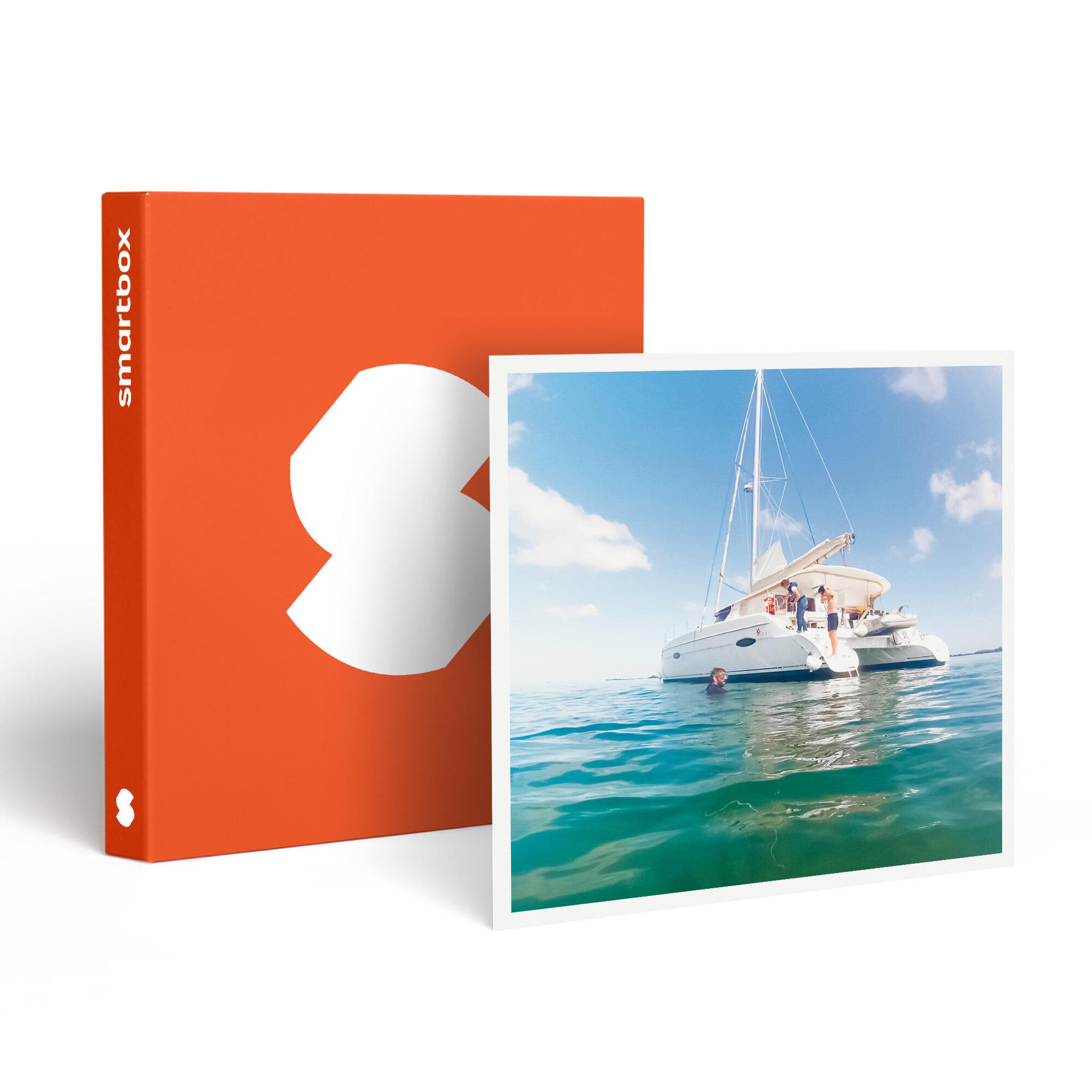 Smartbox 3h de croisière en catamaran dans les côtes-d'armor avec collation pour 2 - coffret cadeau sport & aventure