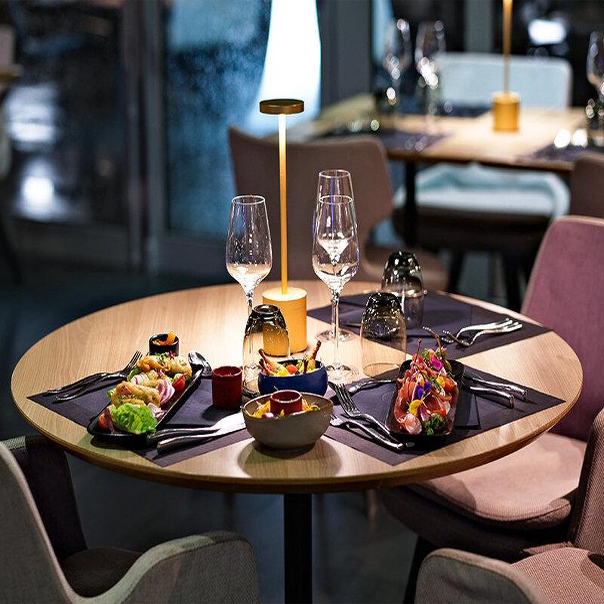 Voir la diapositive 6 : Smartbox Thalazur antibes 4 étoiles : 1 nuit avec accès spa marin et dîner - coffret cadeau séjour