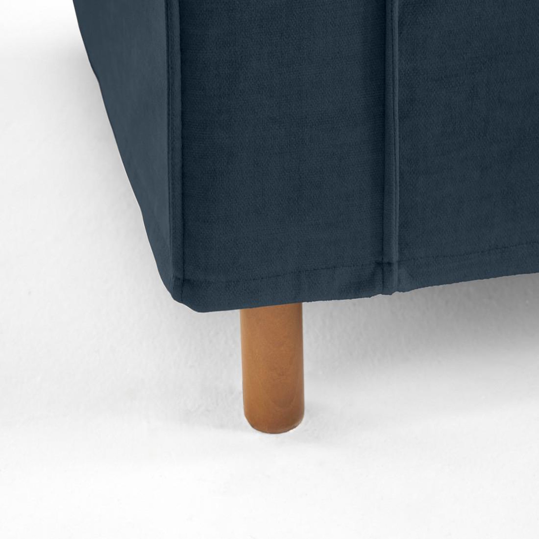 Voir la diapositive 2 : LISA DESIGN Jake - canapé déhoussable d'angle droit 5 places en velours