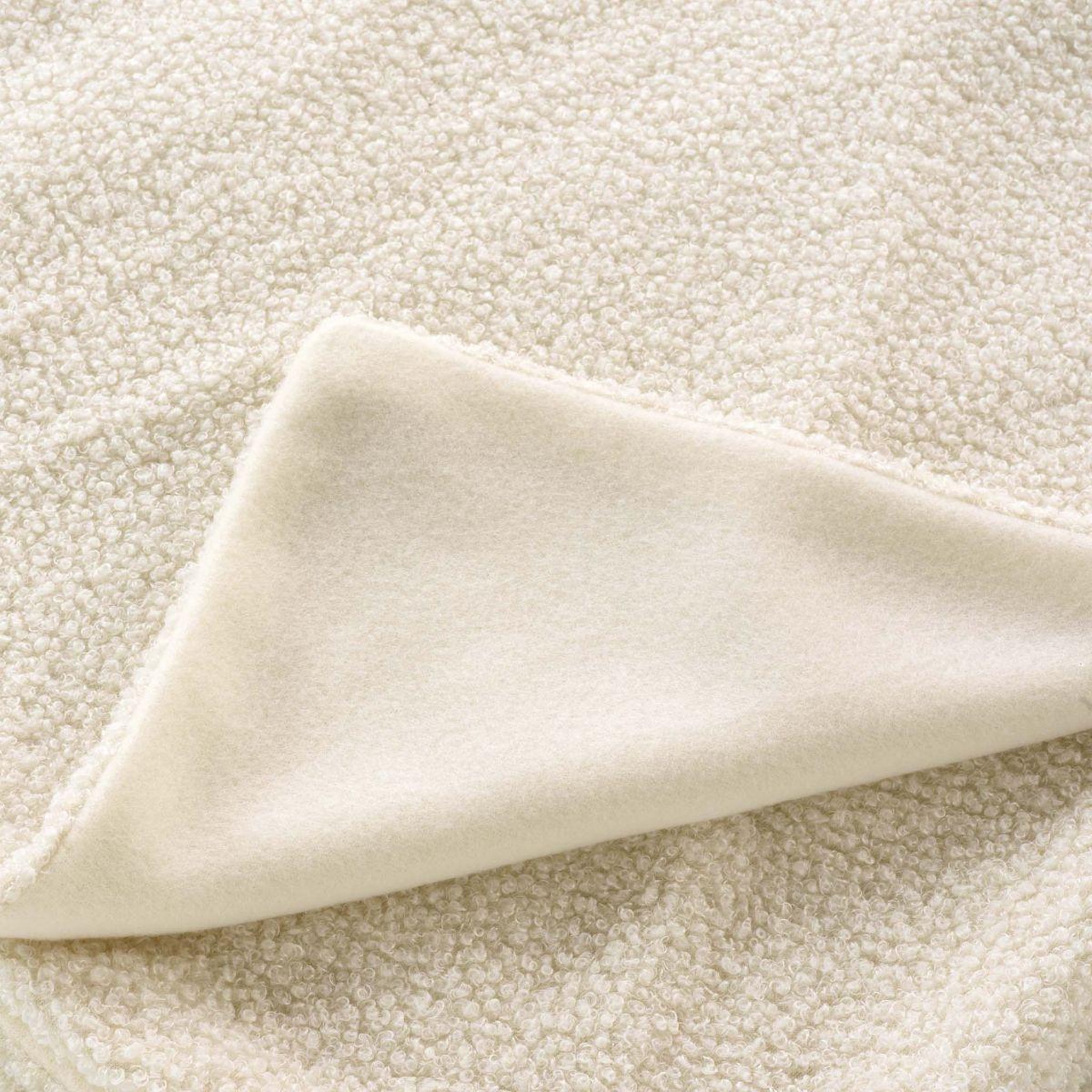 Voir la diapositive 3 : Douceur d'Intérieur Plaid bouclette  wooly  125x150cm naturel