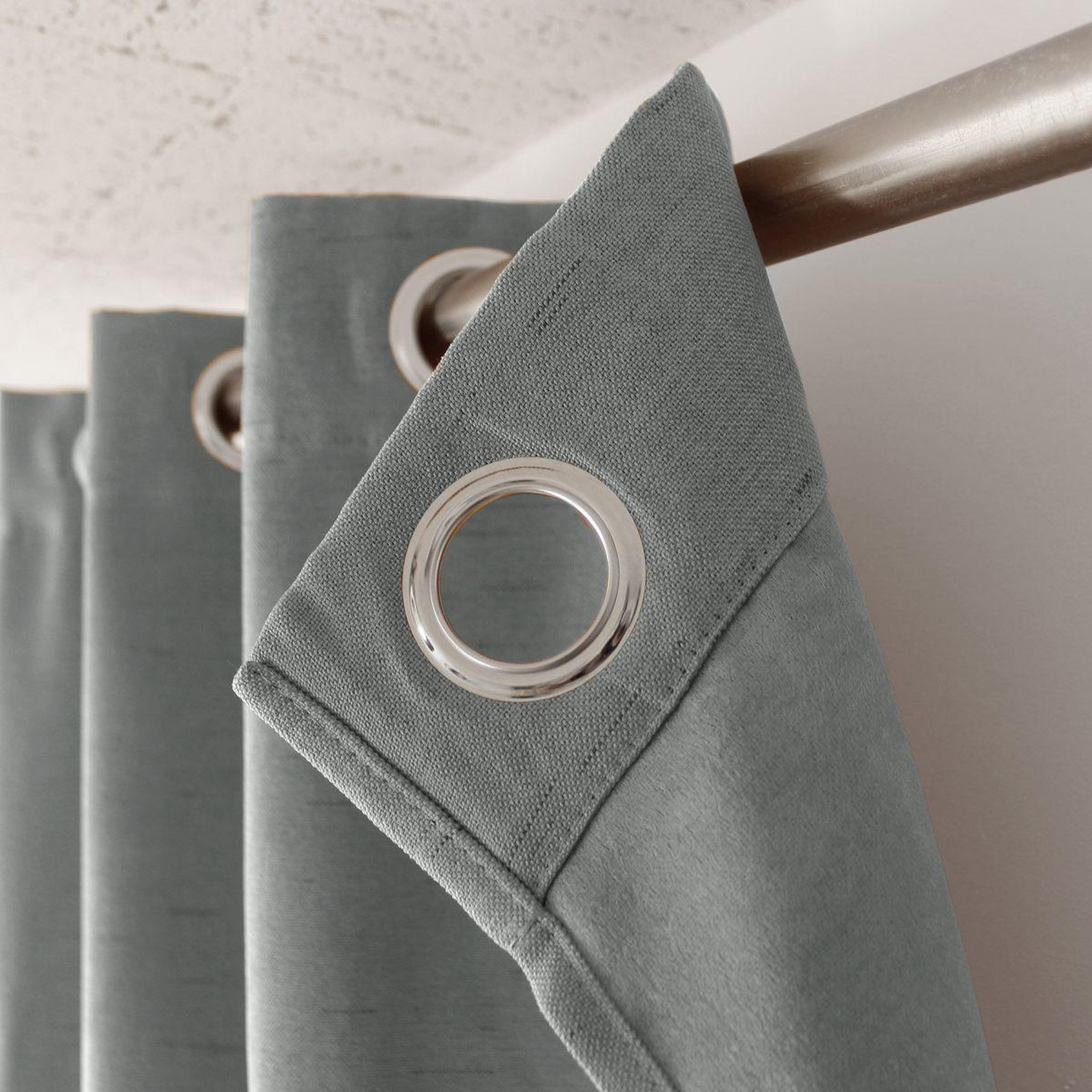 Voir la diapositive 2 : ENJOY HOME Rideau occultant isolant  floppy  140x240cm gris