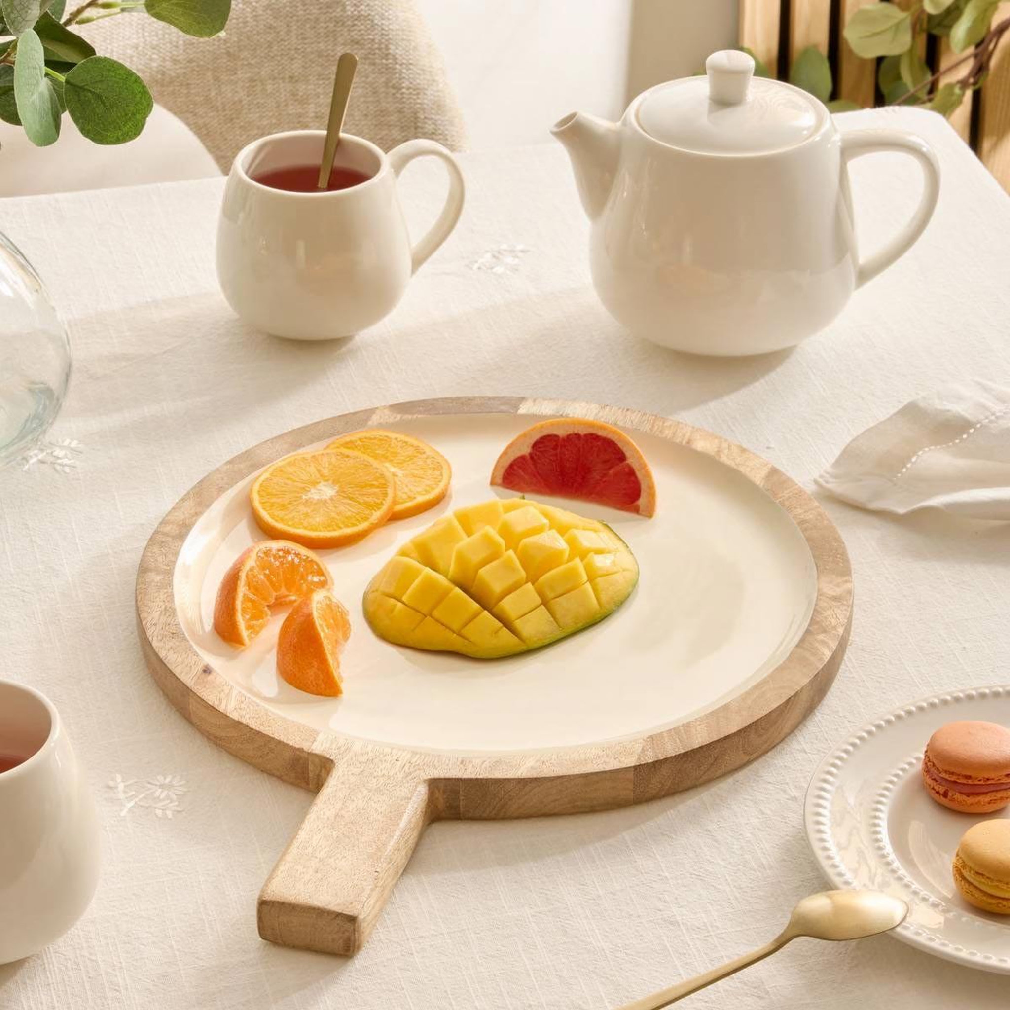 Voir la diapositive 2 : SECRET DE GOURMET Assiette de présentation en bois  inaya  40cm blanc