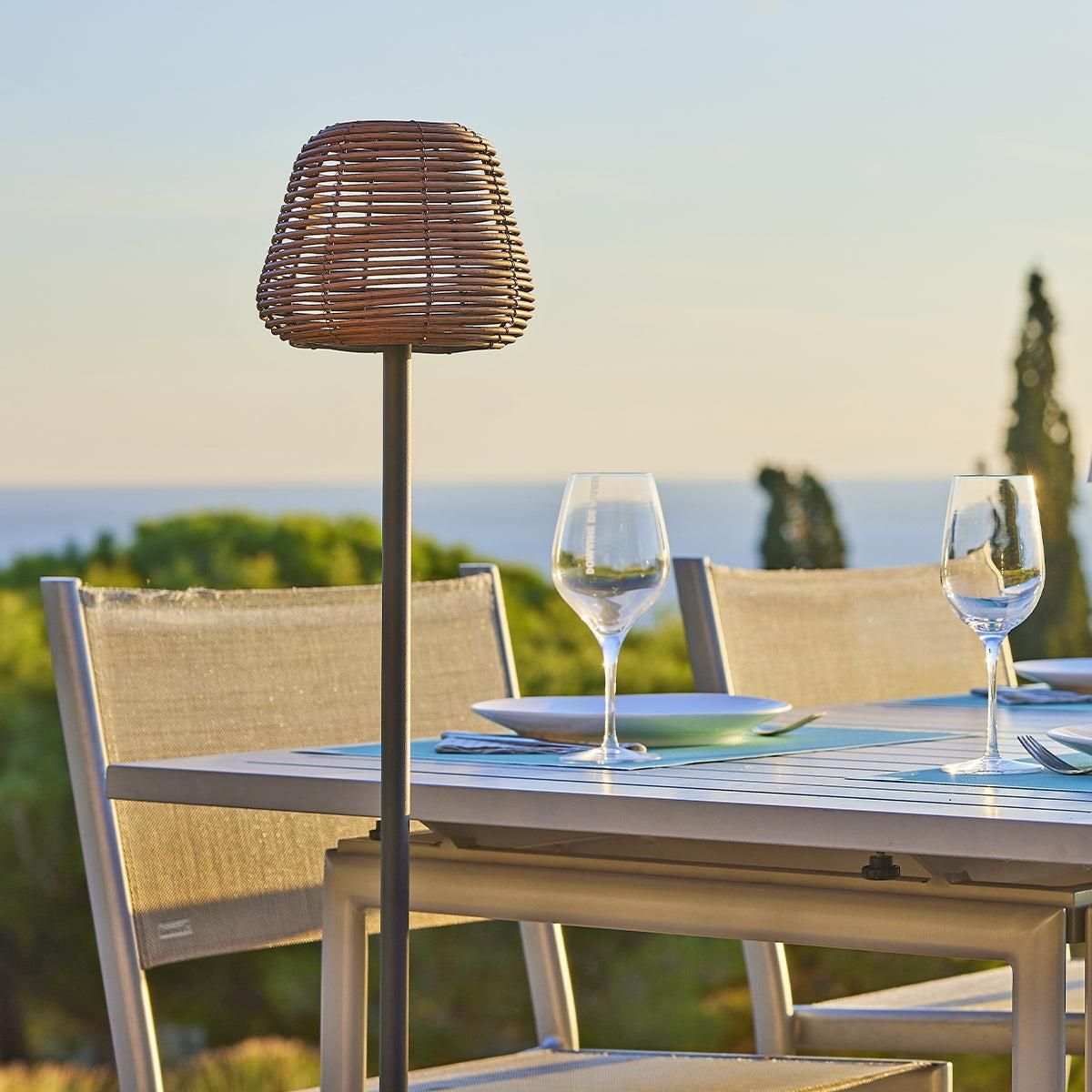 Lumisky Lampadaire nomade MIDY Beige Poly rotin