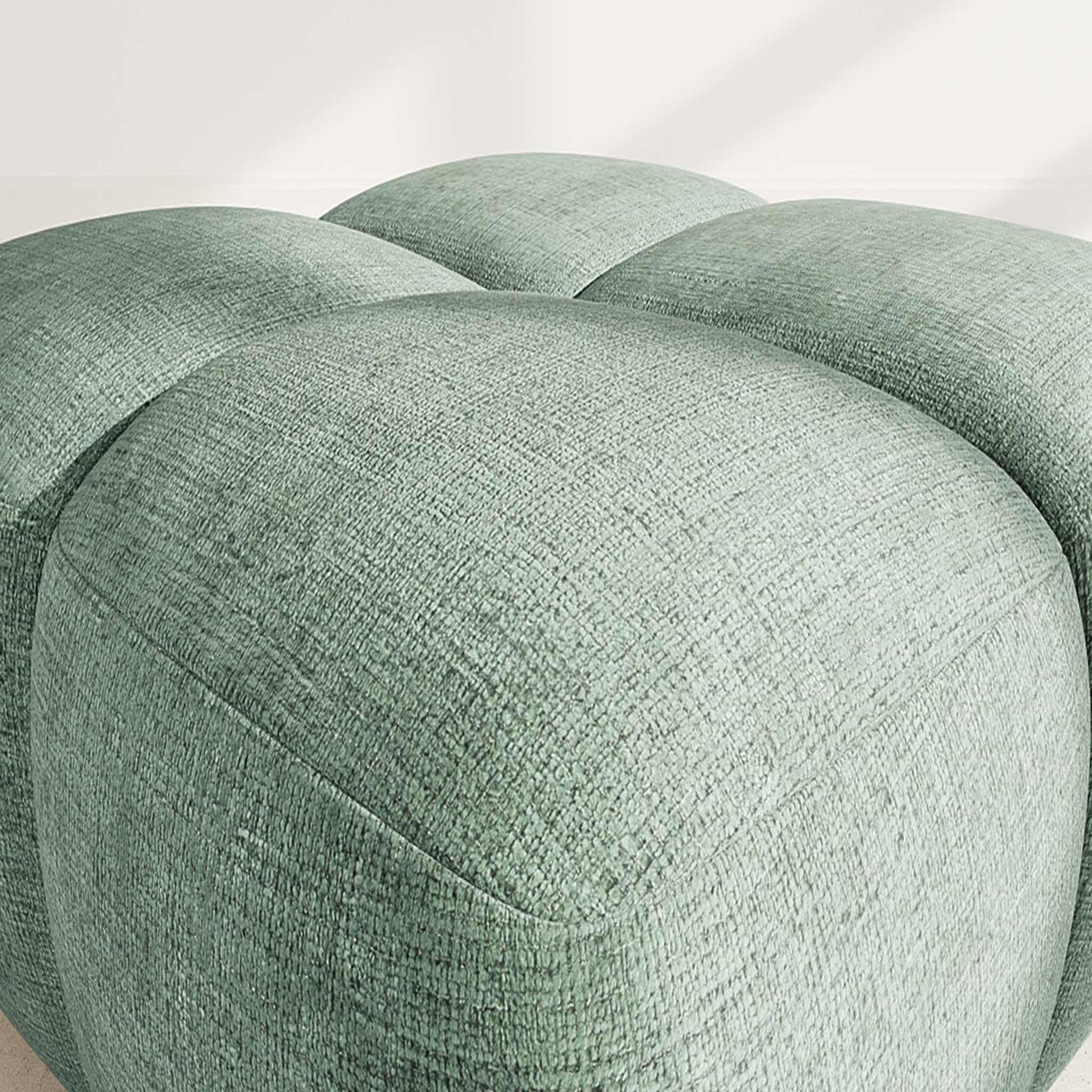 Voir la diapositive 4 : LISA DESIGN Grace - pouf en velours texturé