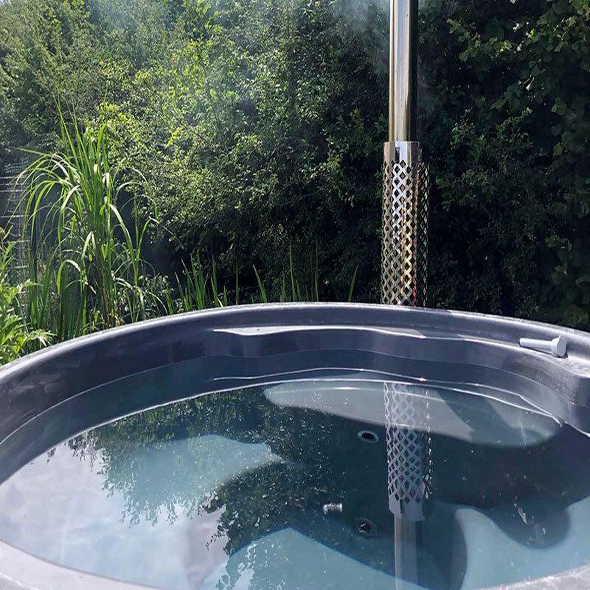 Voir la diapositive 3 : Smartbox Séjour insolite de 2 jours en famille dans un dôme avec bain finlandais près de calais - coffret cadeau séjour