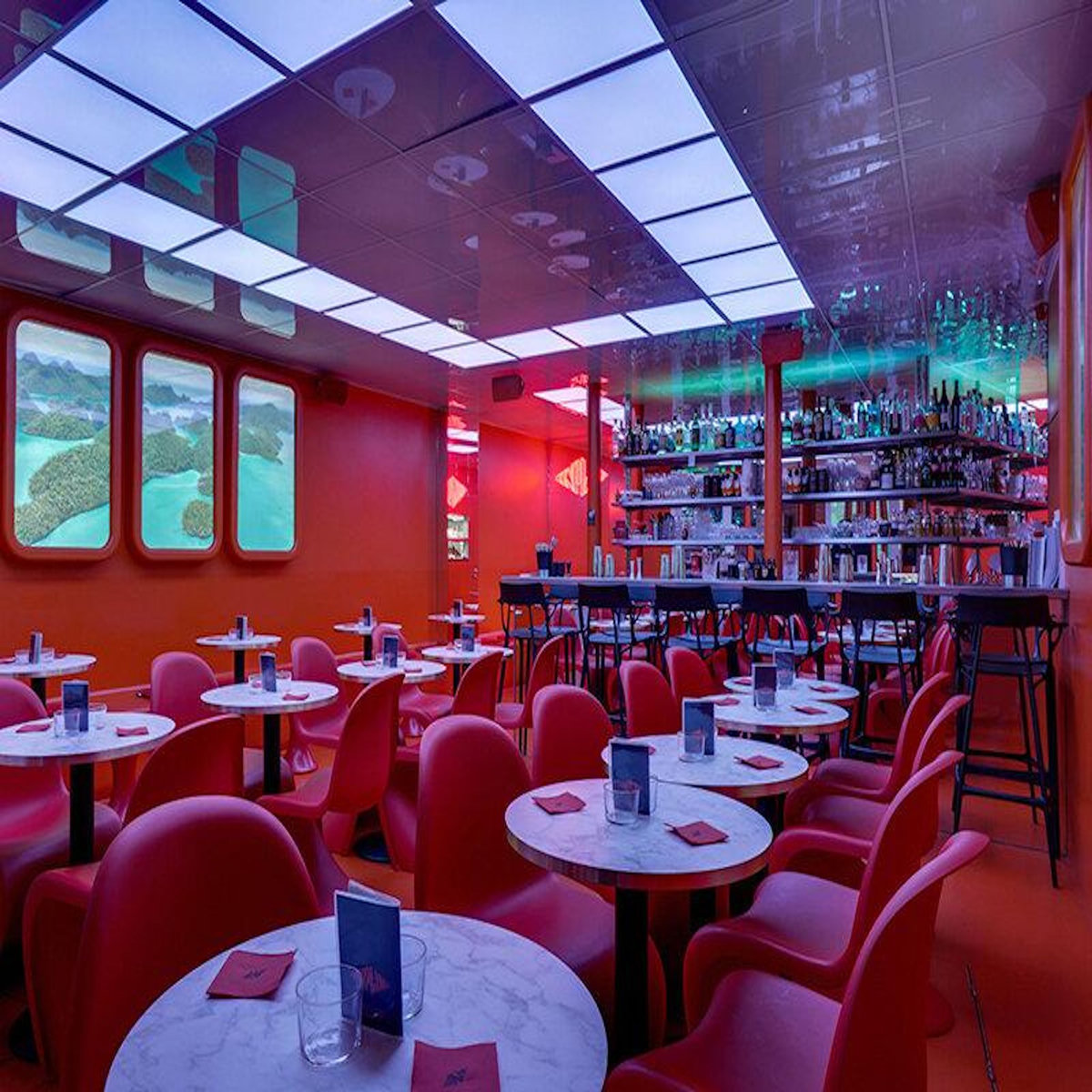 Smartbox Un dîner parisien stylé chez Unplug : trois plats & cocktail pour deux - Coffret Cadeau Gastronomie