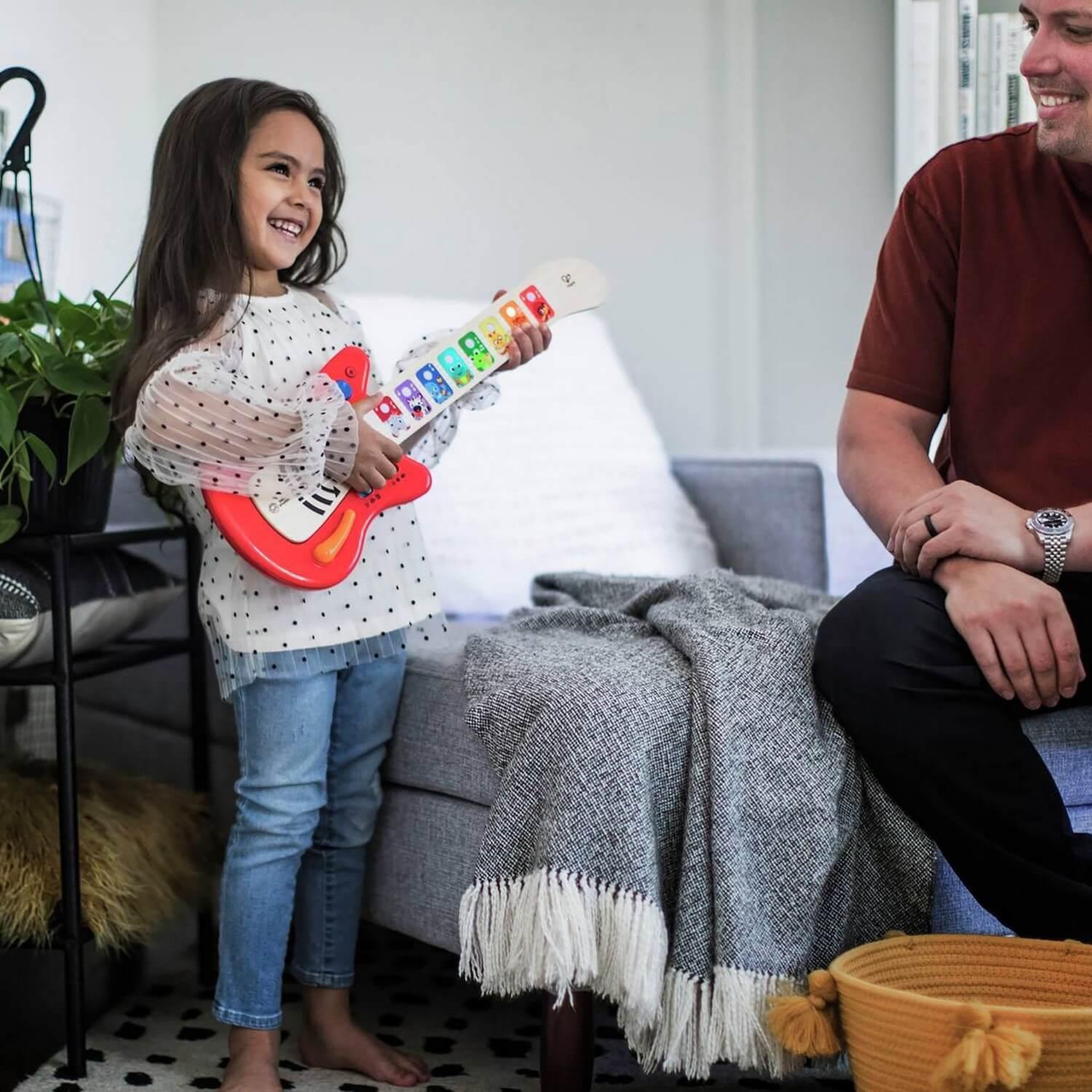 Voir la diapositive 5 : BABY EINSTEIN Guitare connectée magic touch