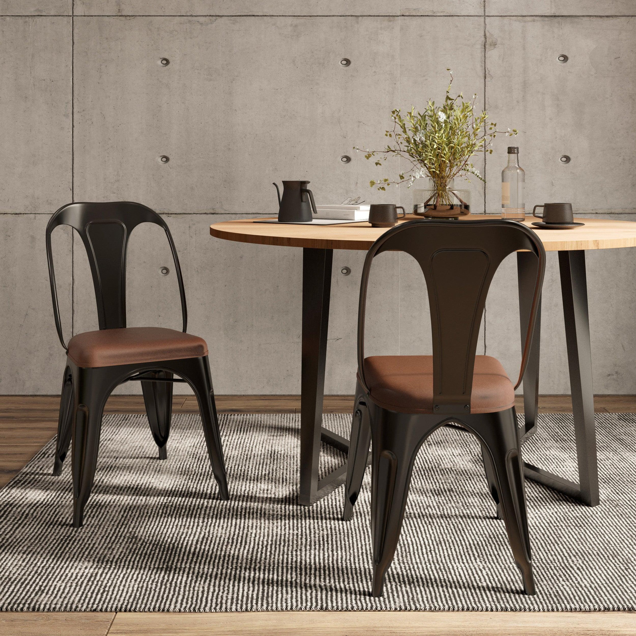 Voir la diapositive 2 : MAISON PAVANE Lot de 2 chaises en métal noir et cuir synthétique marron-Charly