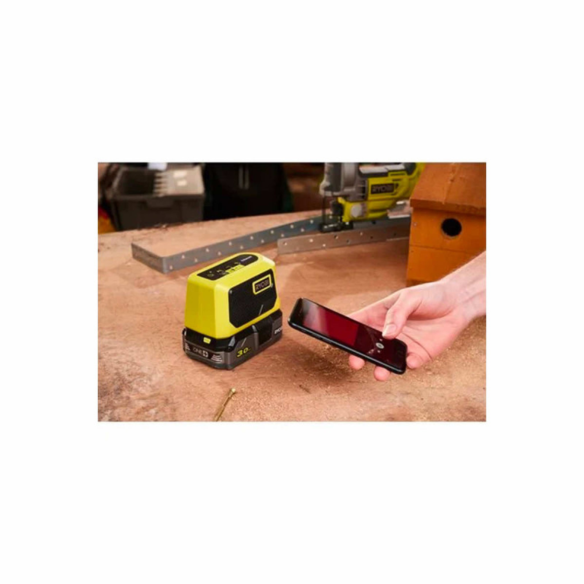 Voir la diapositive 4 : Ryobi Enceinte bluetooth RYOBI 18V One+ - Sans batterie ni chargeur RBTM18-0