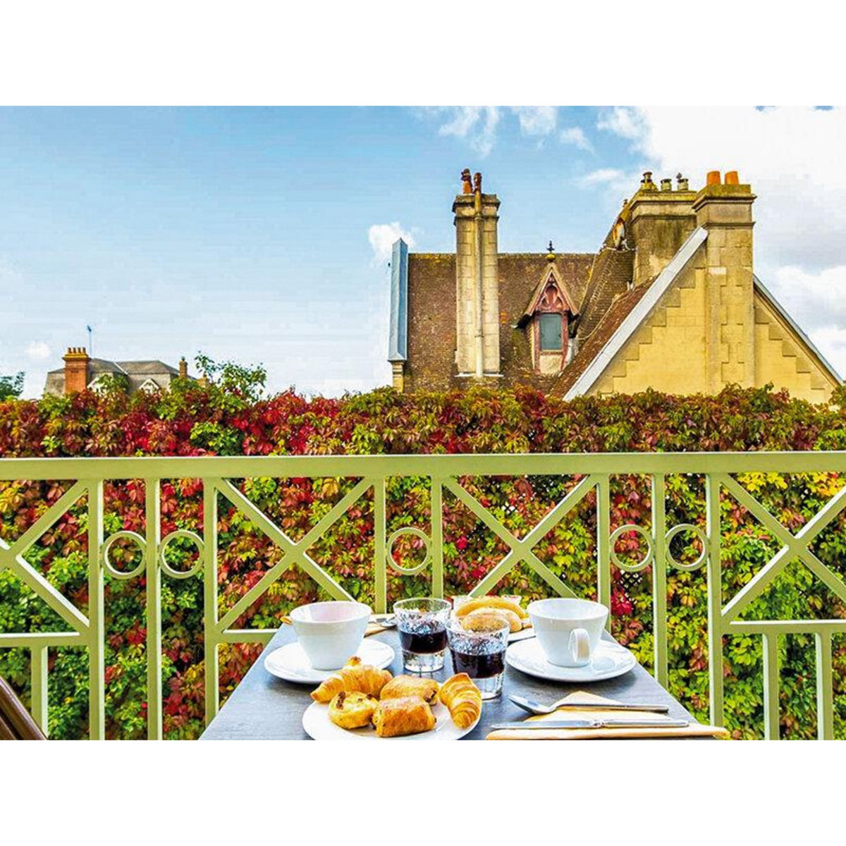 Smartbox Parenthèse bien-être en hôtel 4* à Deauville avec modelage et accès au spa - Coffret Cadeau Séjour