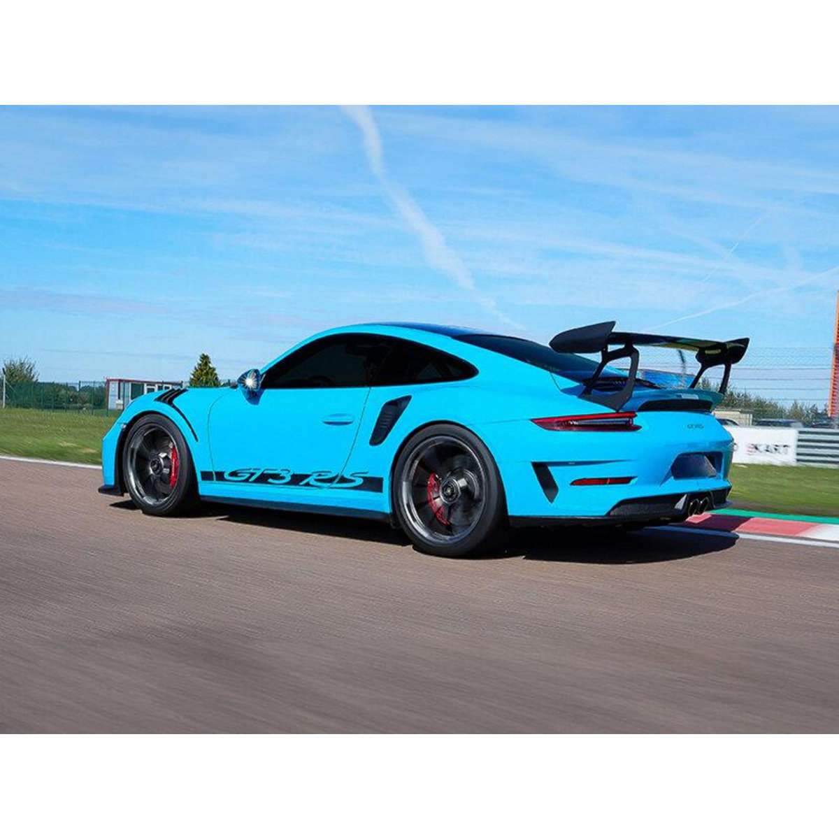 Smartbox Stage de pilotage : 2 tours sur le circuit de Pouilly-en-Auxois en Porsche 991 GT3 RS - Coffret Cadeau Sport & Aventure