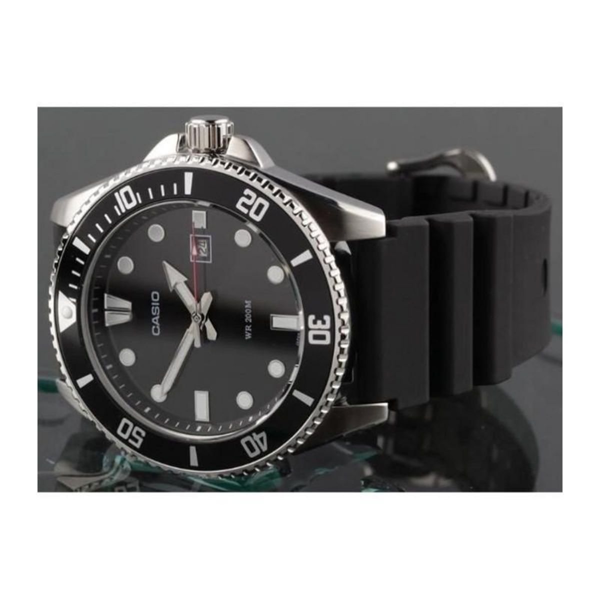 CASIO Montre - CASIO - Collection Homme - Noir - Acier - Étanchéité 20 bars