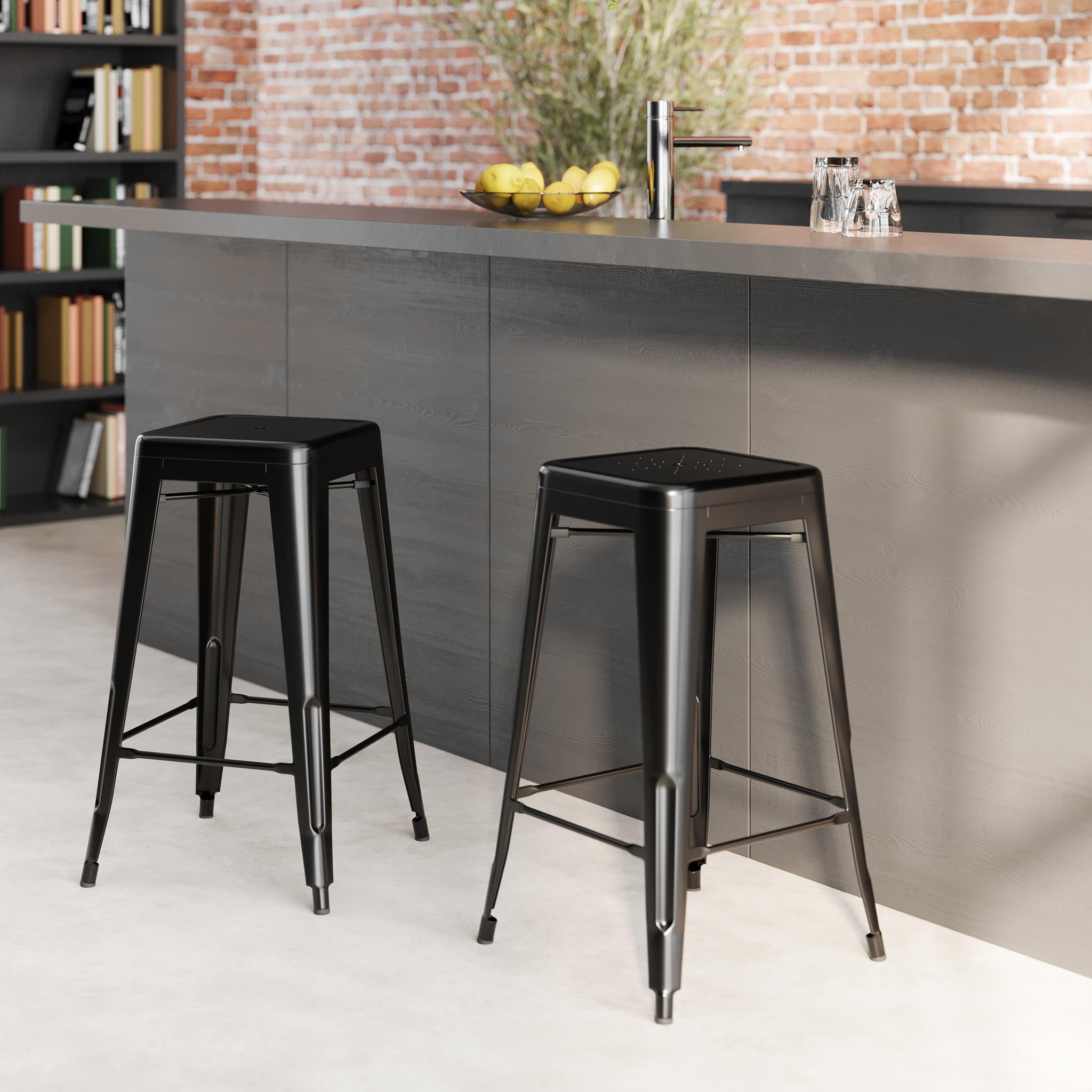 Voir la diapositive 2 : MAISON PAVANE Lot de 2 tabourets pour îlot central 66 cm en métal noir mat-indus