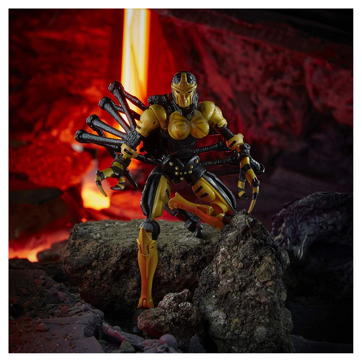 HASBRO Transformers Générations Kingdom War for Cybertron - Blackarachnia