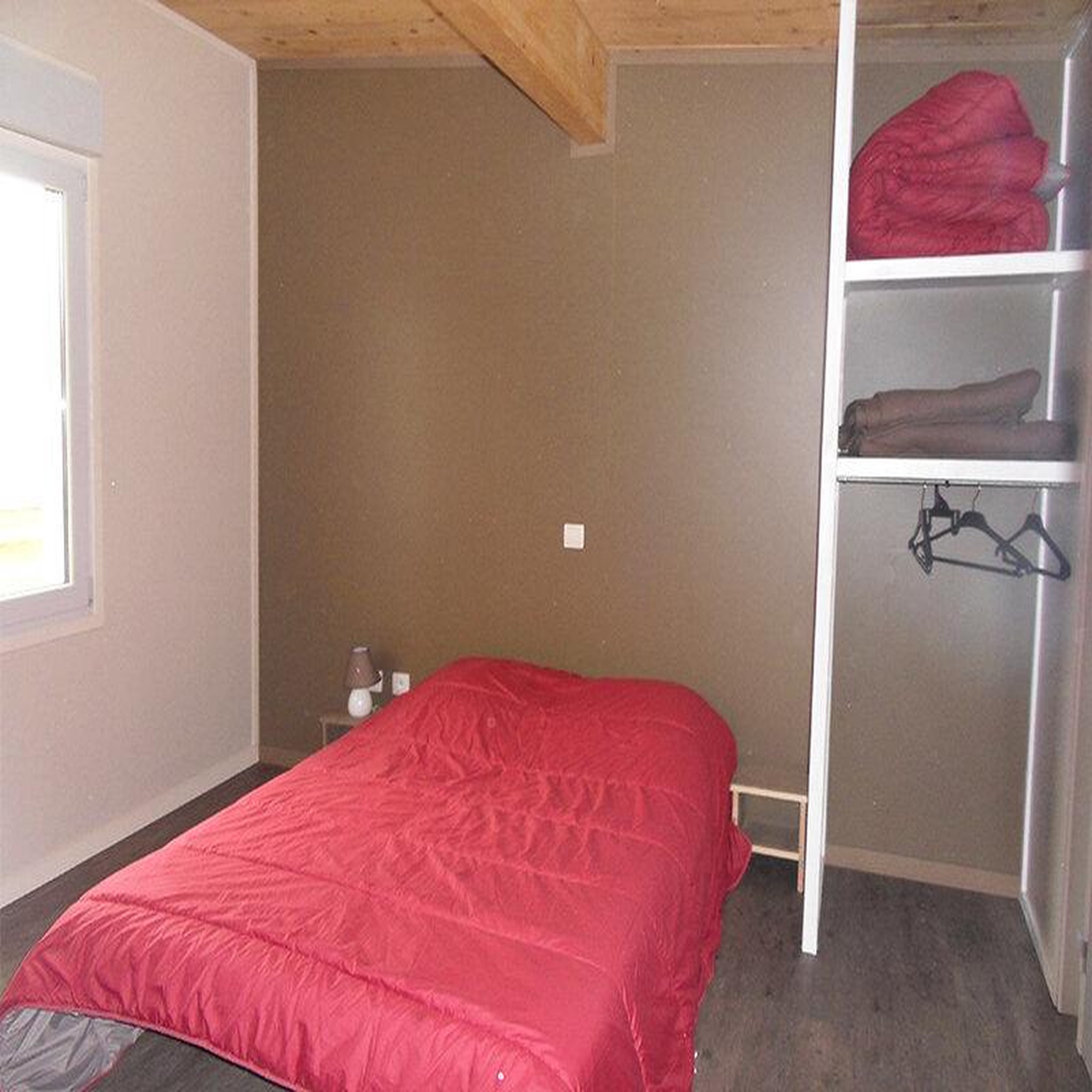 Voir la diapositive 4 : Smartbox 3 jours en famille dans un cottage près du puy-en-velay - coffret cadeau séjour