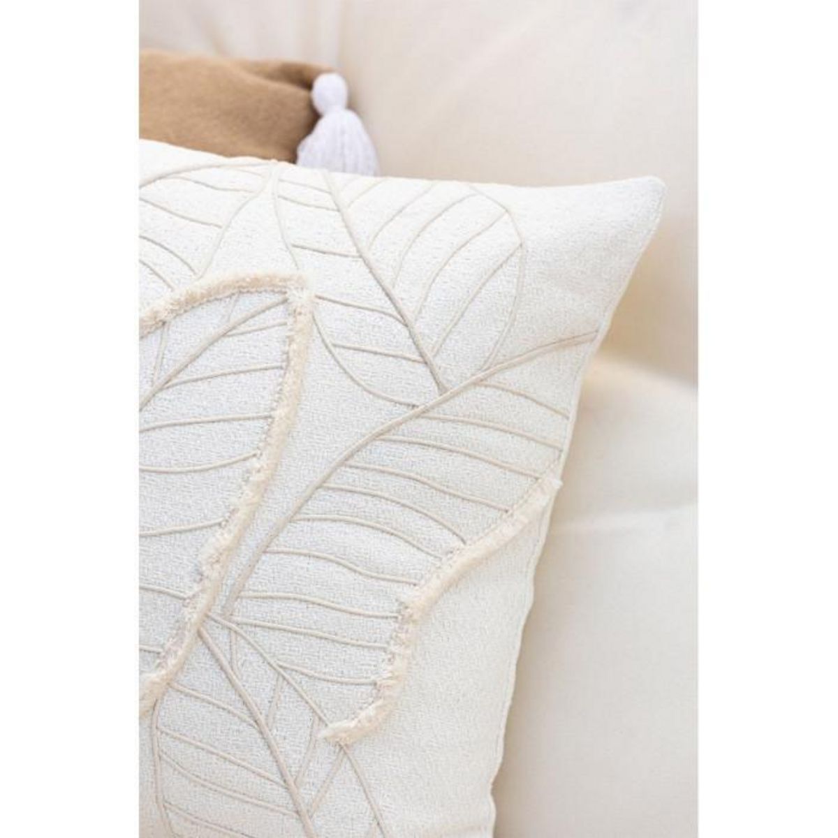Paris Prix Coussin Déco Feuilles  Lara  43x43cm Blanc