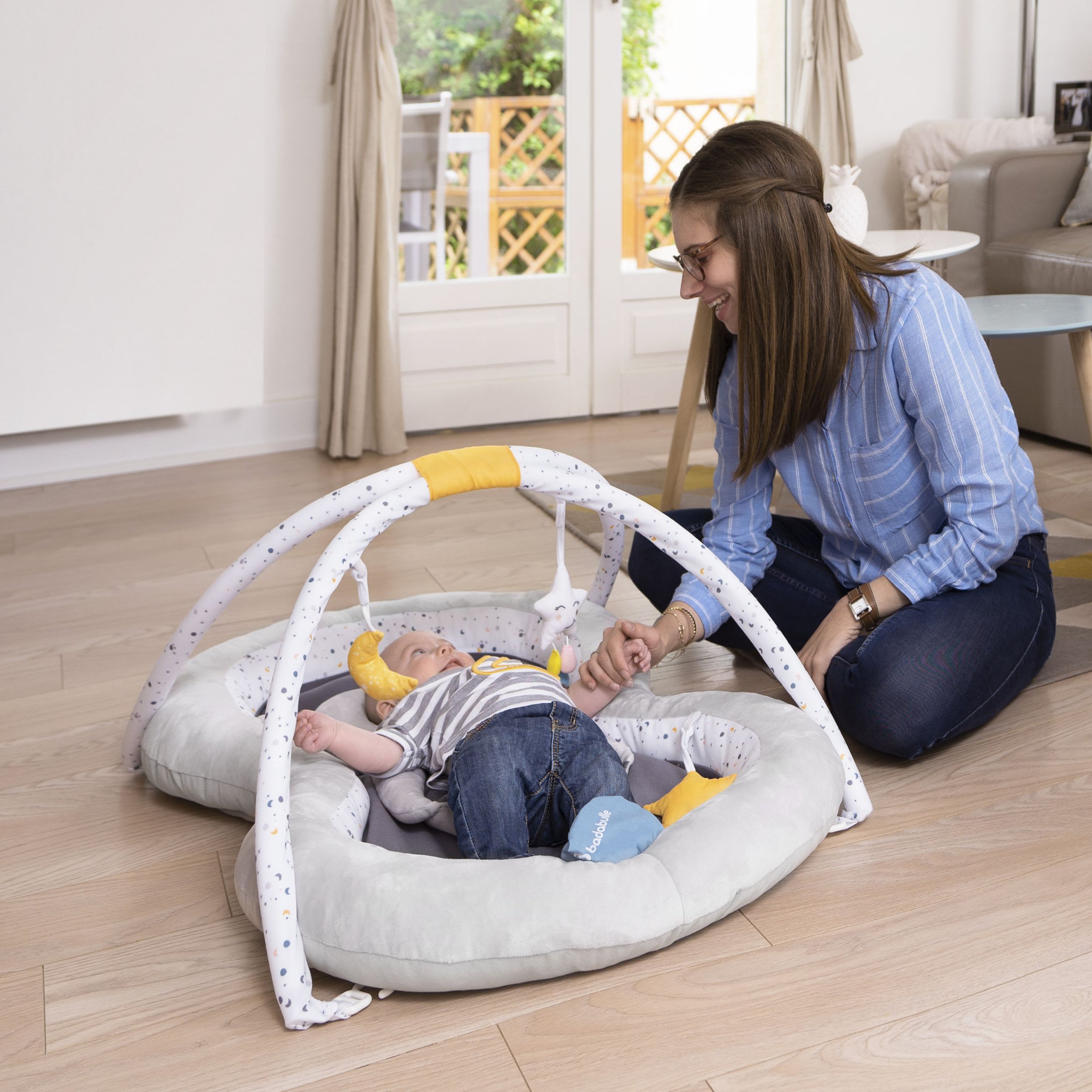 Voir la diapositive 4 : BADABULLE Nid d'éveil bébé
