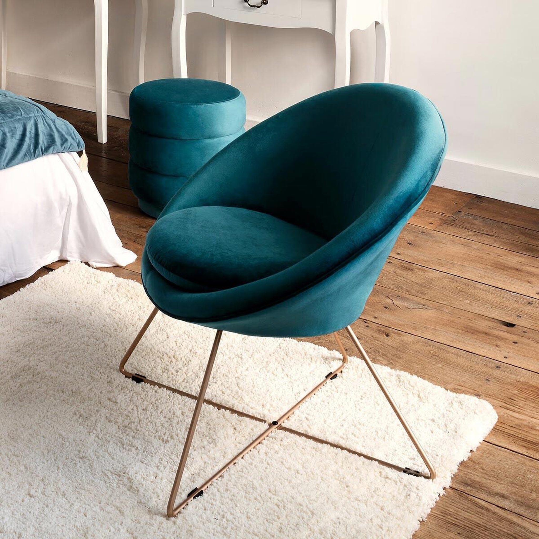 Voir la diapositive 4 : ATMOSPHERA Fauteuil design en velours  gold evan  76cm bleu