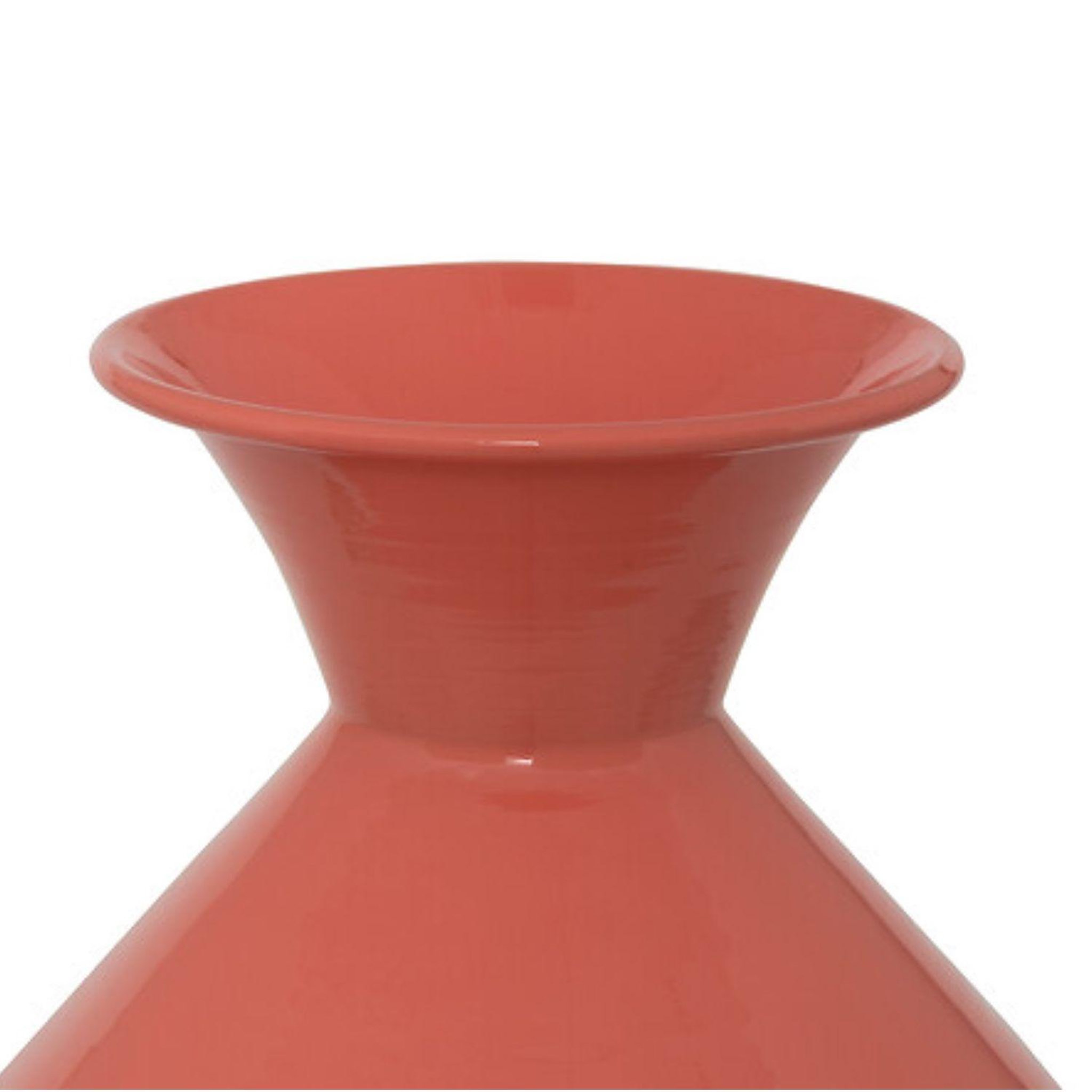 Voir la diapositive 4 : ATMOSPHERA Vase en acier koni - h. 37 cm - terracotta
