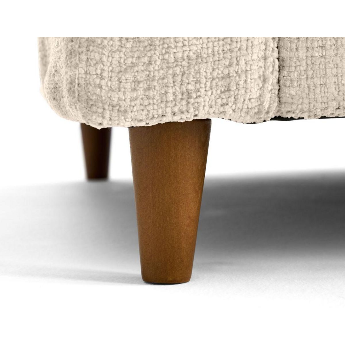 LISA DESIGN Anna - fauteuil avec poche en velours texturé - pieds en bois