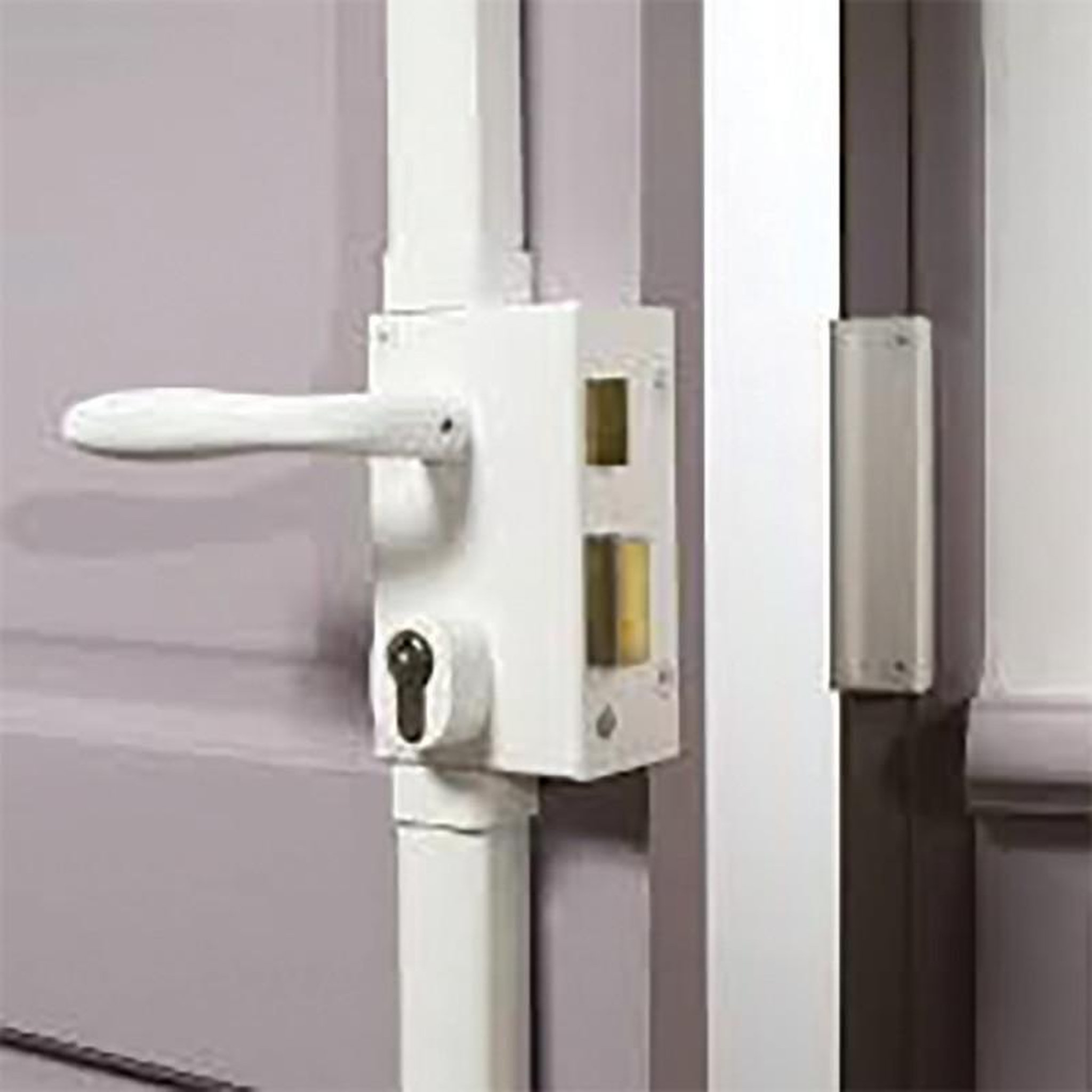 Voir la diapositive 2 : BRICARD Serrure 3 points 73 A2P* Sans cylindre blanc gauche BRICARD 73072