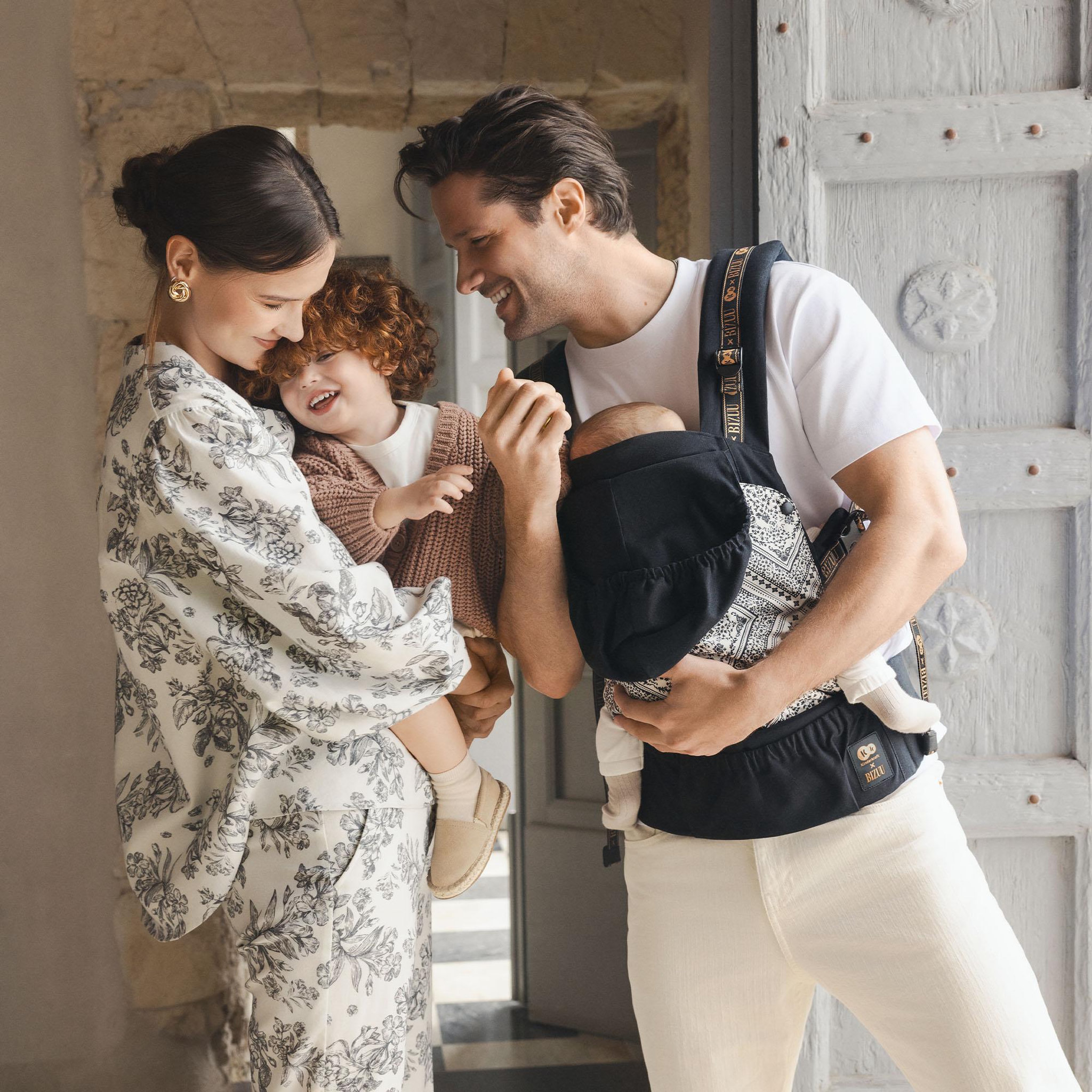 Voir la diapositive 3 : KINDERKRAFT Porte-bébé ergonomique réglable respirant