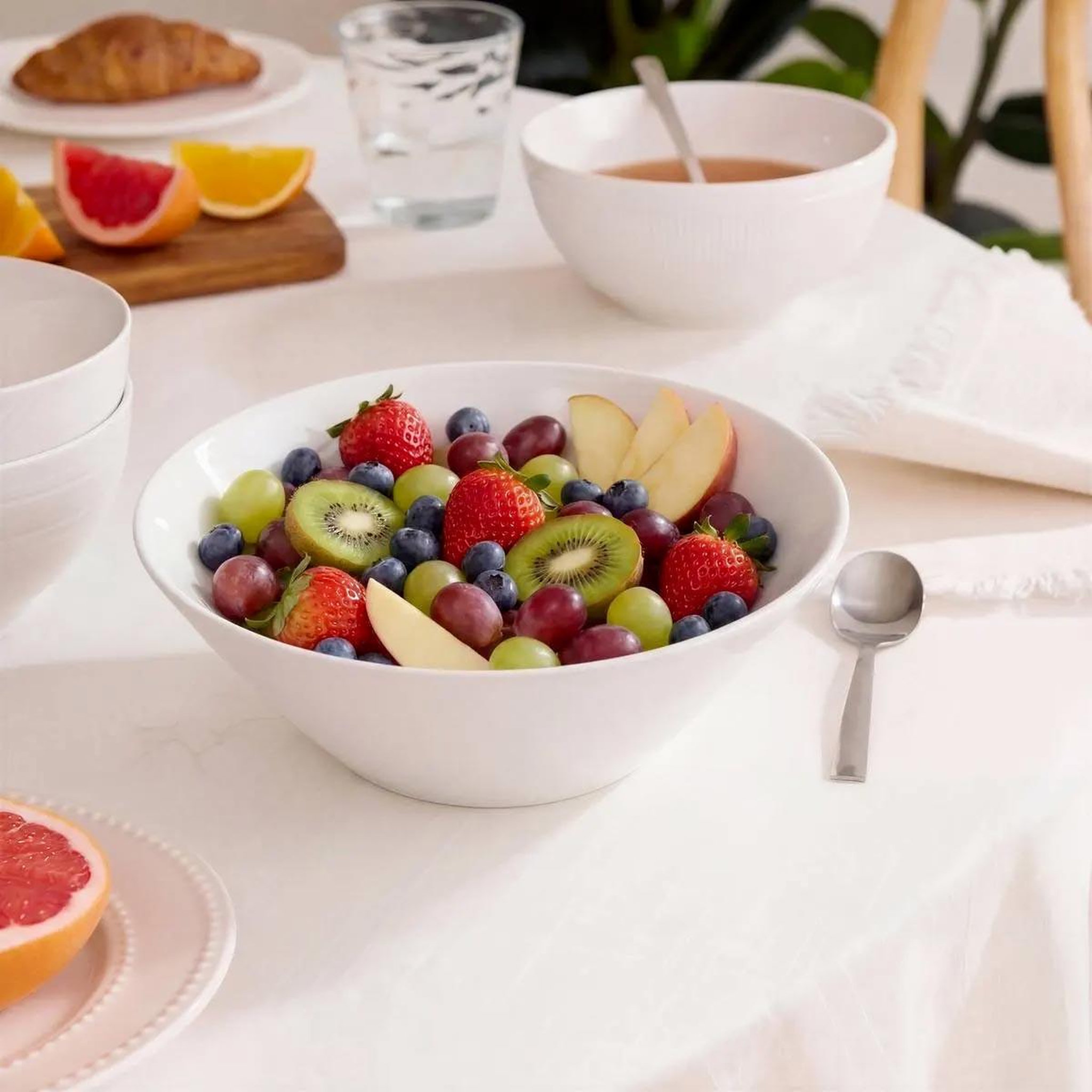 Voir la diapositive 2 : SECRET DE GOURMET Saladier en verre  louise  24cm blanc