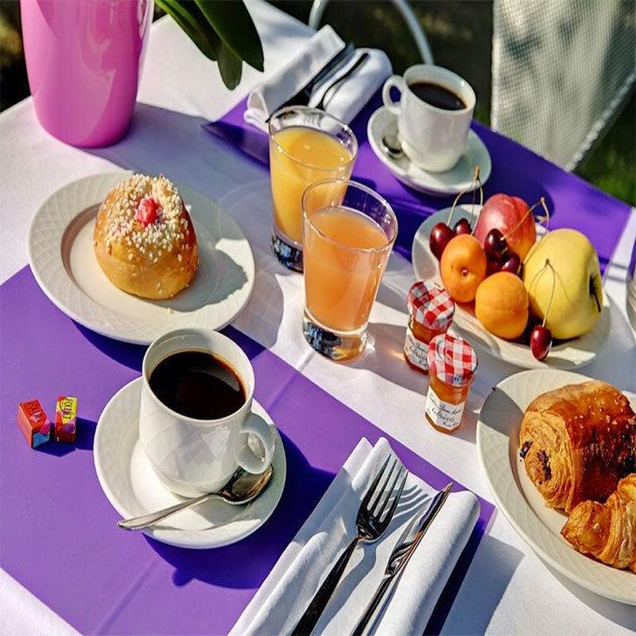 Voir la diapositive 3 : Smartbox Séjour gourmand de 2 jours avec dîner en savoie - coffret cadeau séjour
