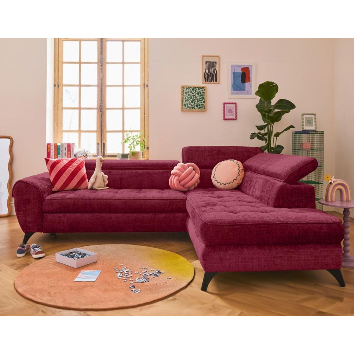 LISA DESIGN Marlo - canapé d'angle droit 5 places convertible avec coffre et têtières en velours texturé