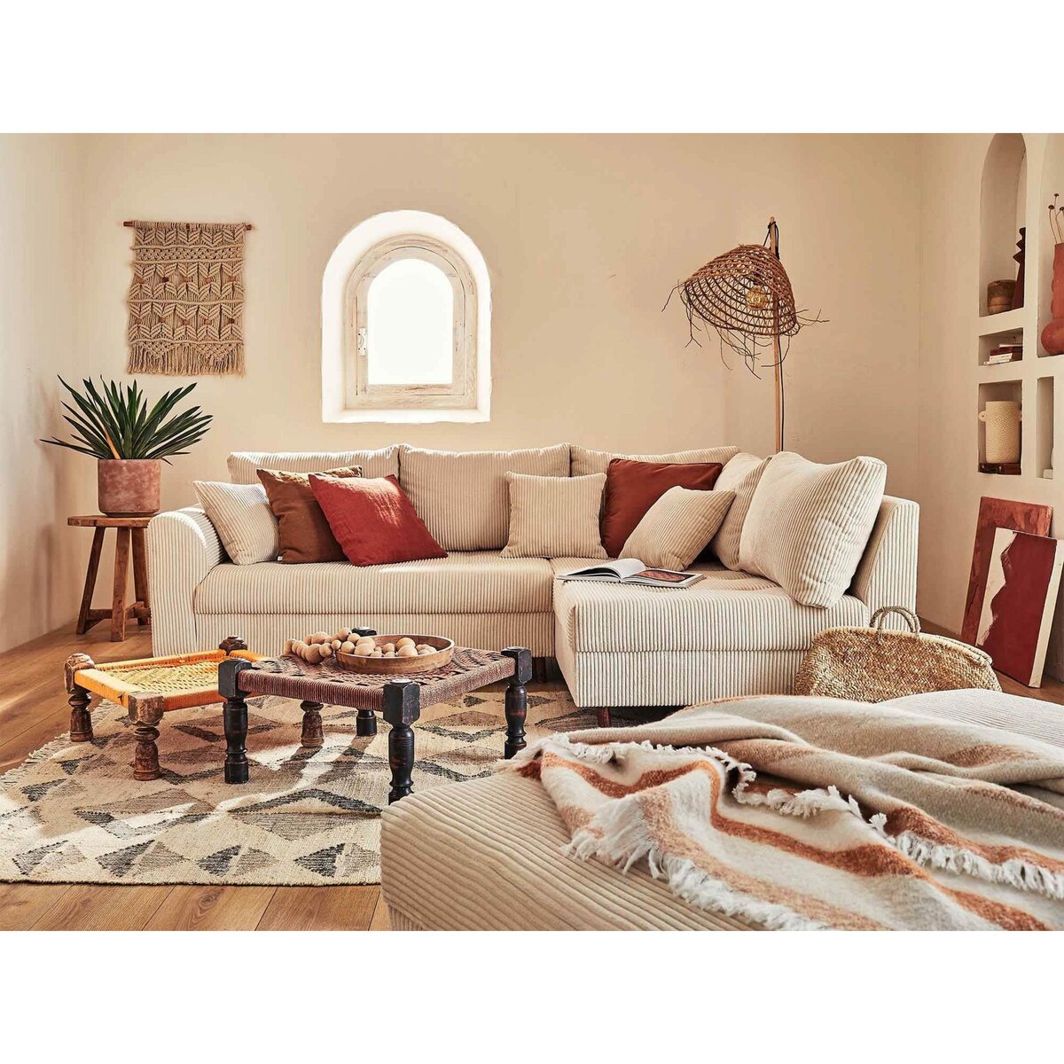 LISA DESIGN Rune - canapé d'angle droit - 4 places - avec pouf d'appoint - en velours côtelé