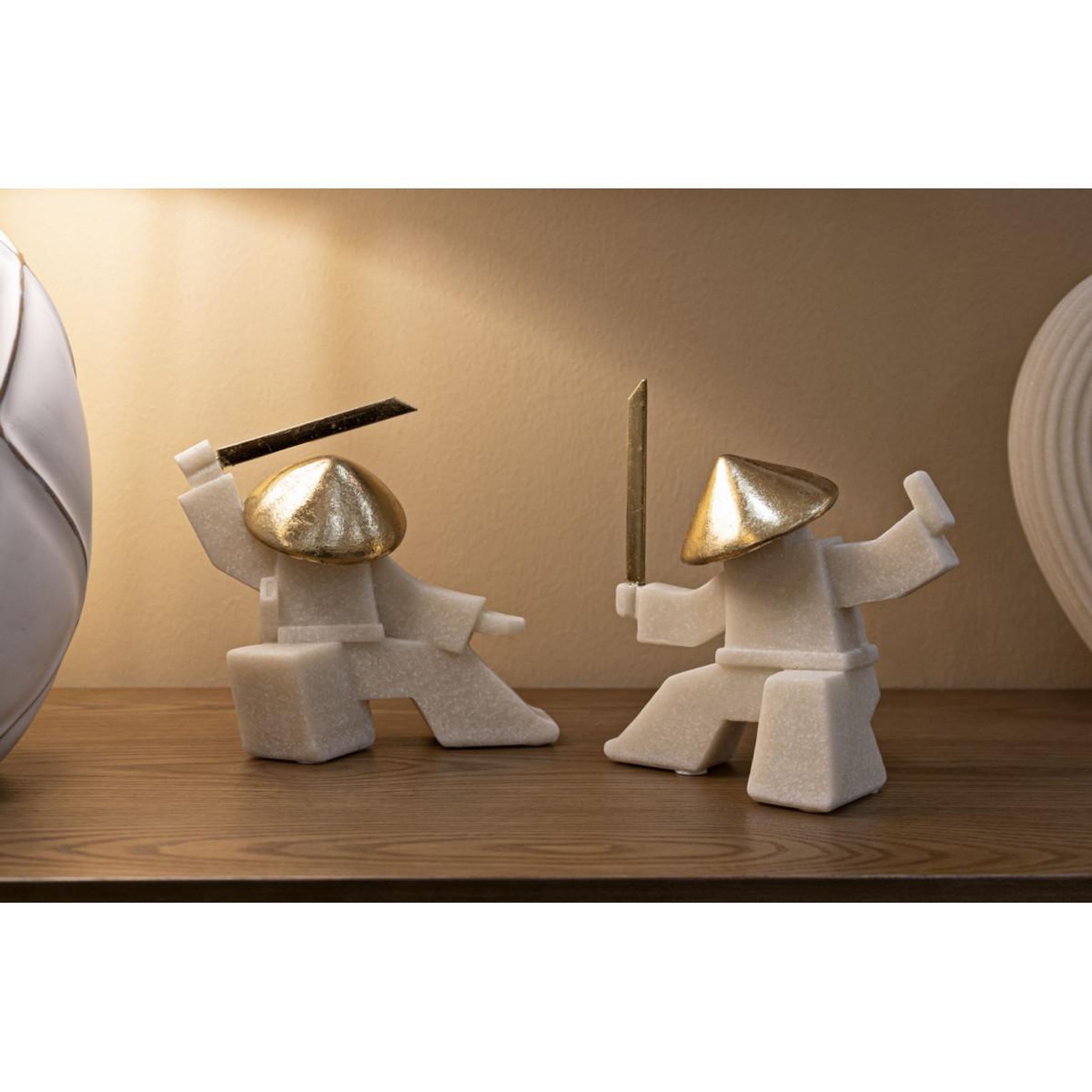 Voir la diapositive 6 : Paris Prix Statuette déco samouraï  odab  18cm blanc & or
