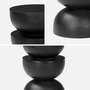 Voir la diapositive 4 : SWEEEK Table d'appoint. bout de canapé. table de chevet. tabouret en bois de manguier. Noir . Sita. Ø30 x H 45cm