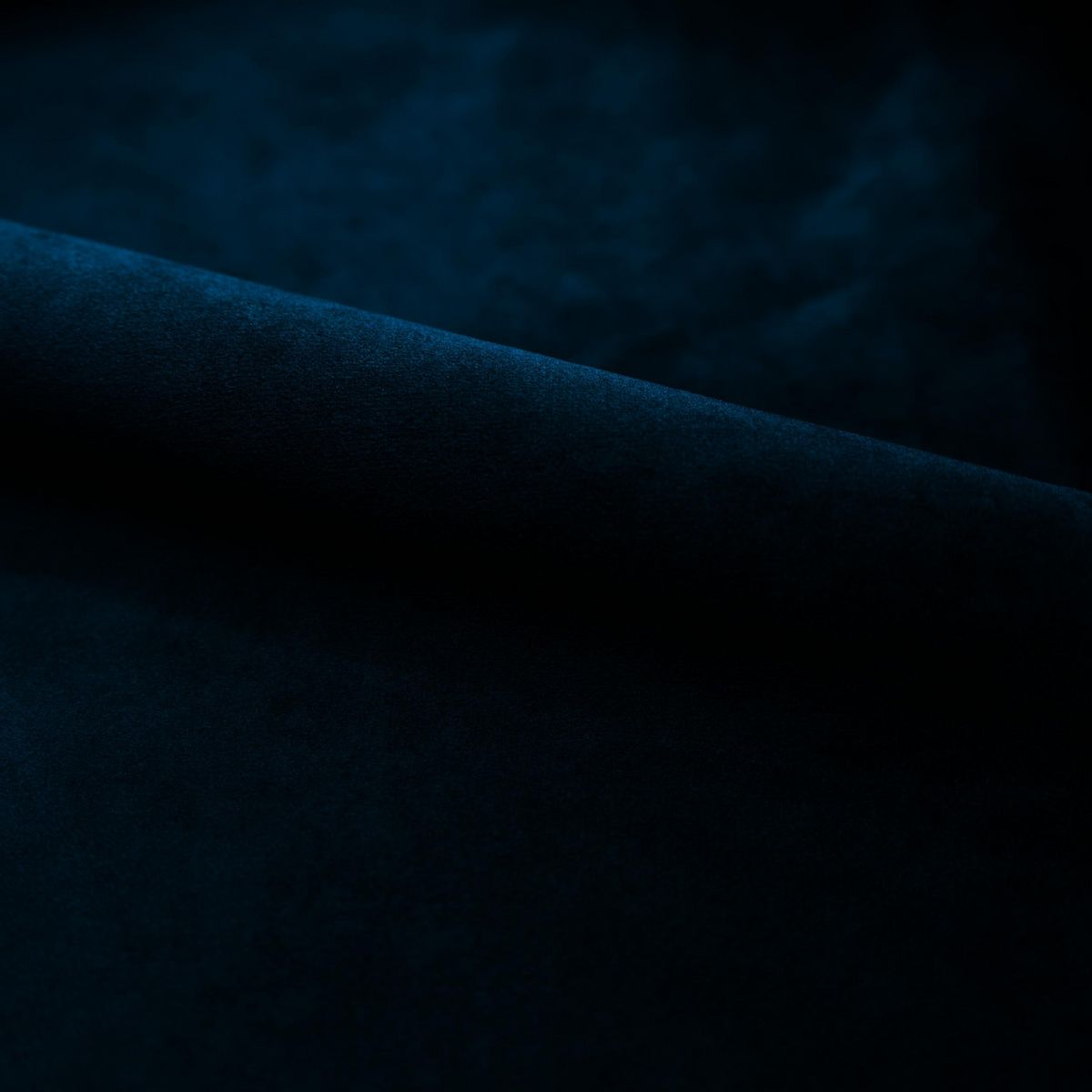 Rendez vous déco Lot de 2 chaises en bois foncé et velours vert - Nico