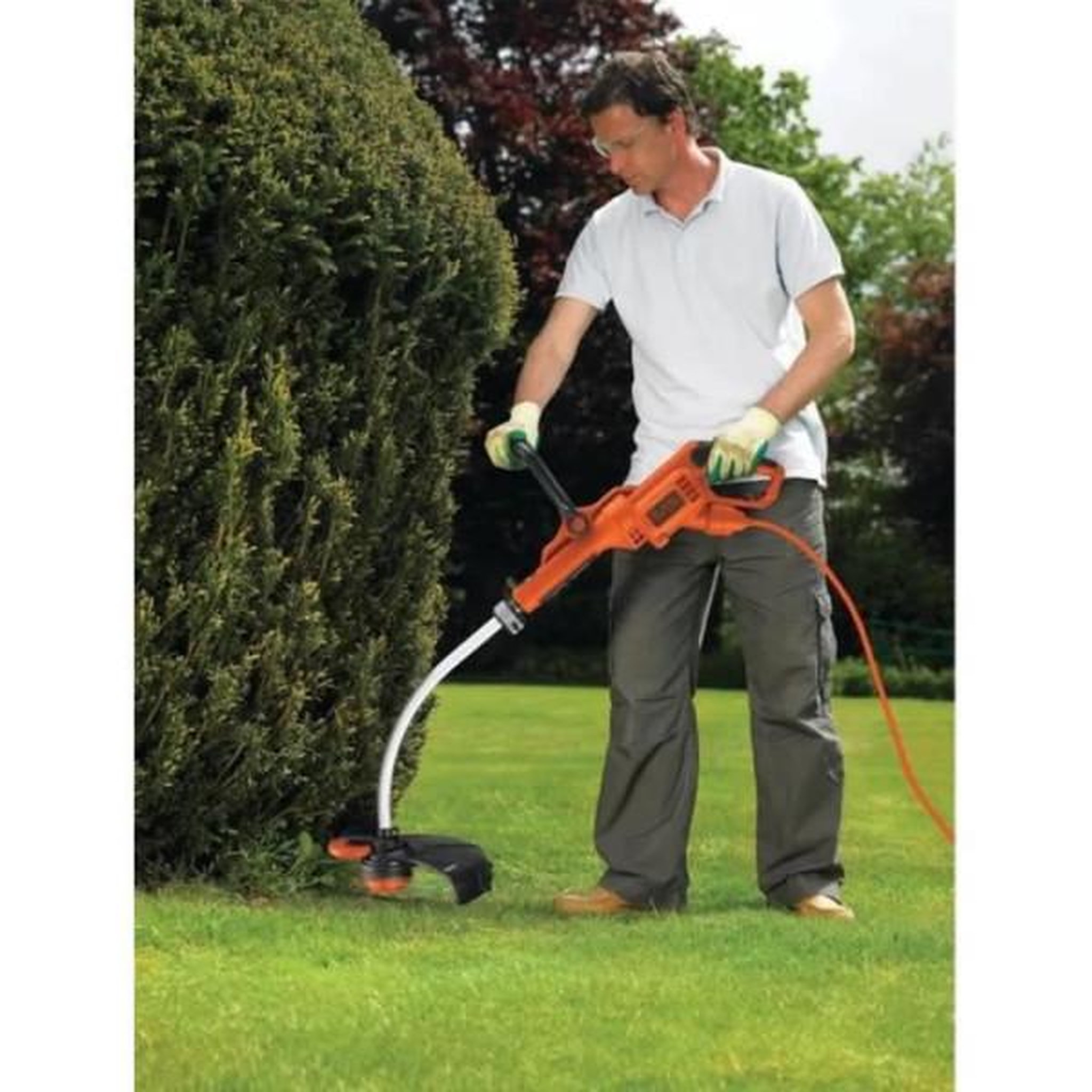 Voir la diapositive 2 : Black et Decker Coupe-bordure électrique BLACK+DECKER - GL9035-QS - 900W - 35 cm