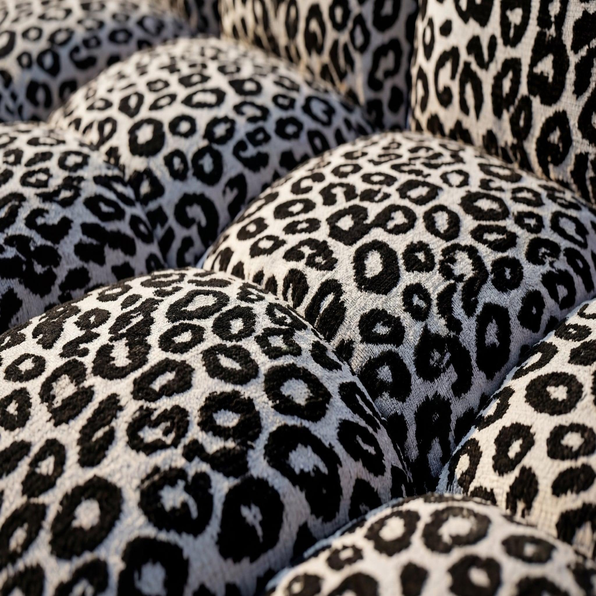 Voir la diapositive 5 : CASANOVA PARIS Alexia - canapé d'angle tissu imprimé animalier 4 places
