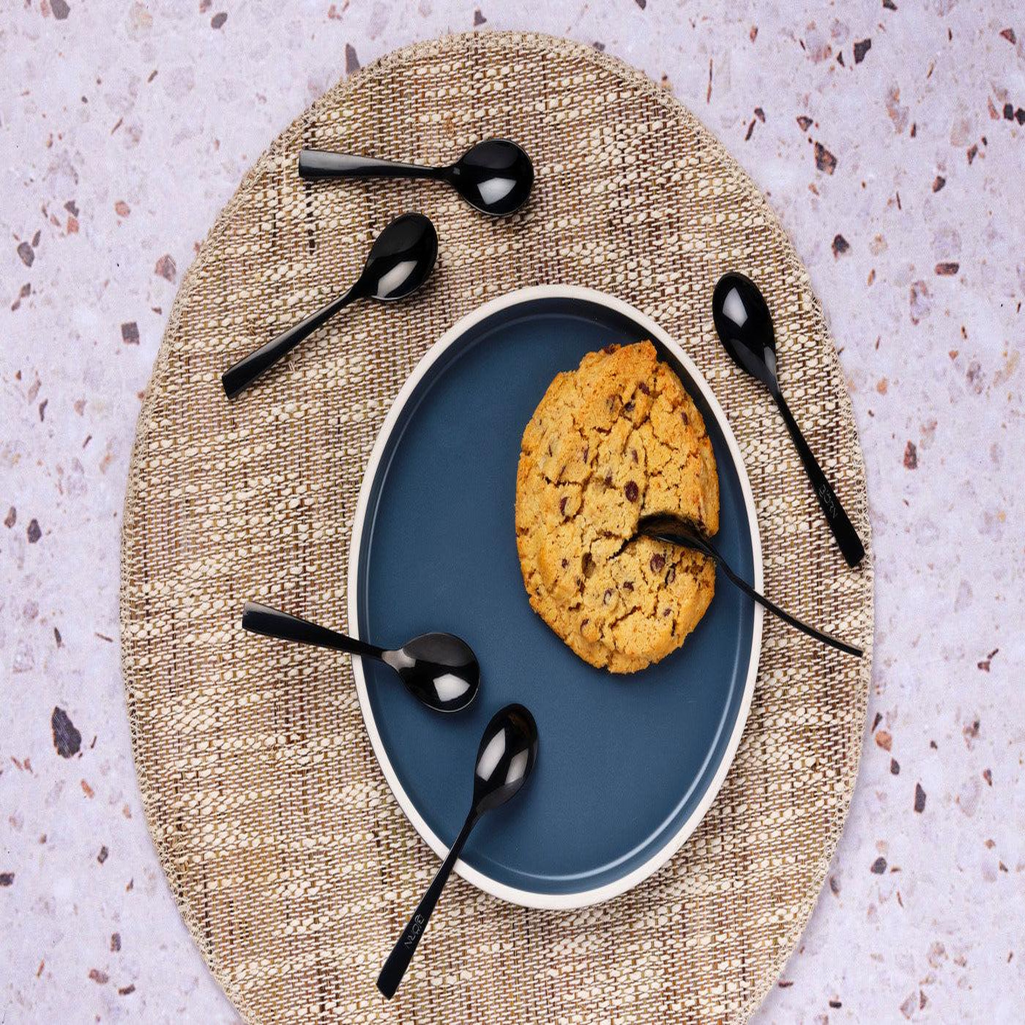 Voir la diapositive 2 : BJORN Coffret 6 petites cuillères OGLU - Black