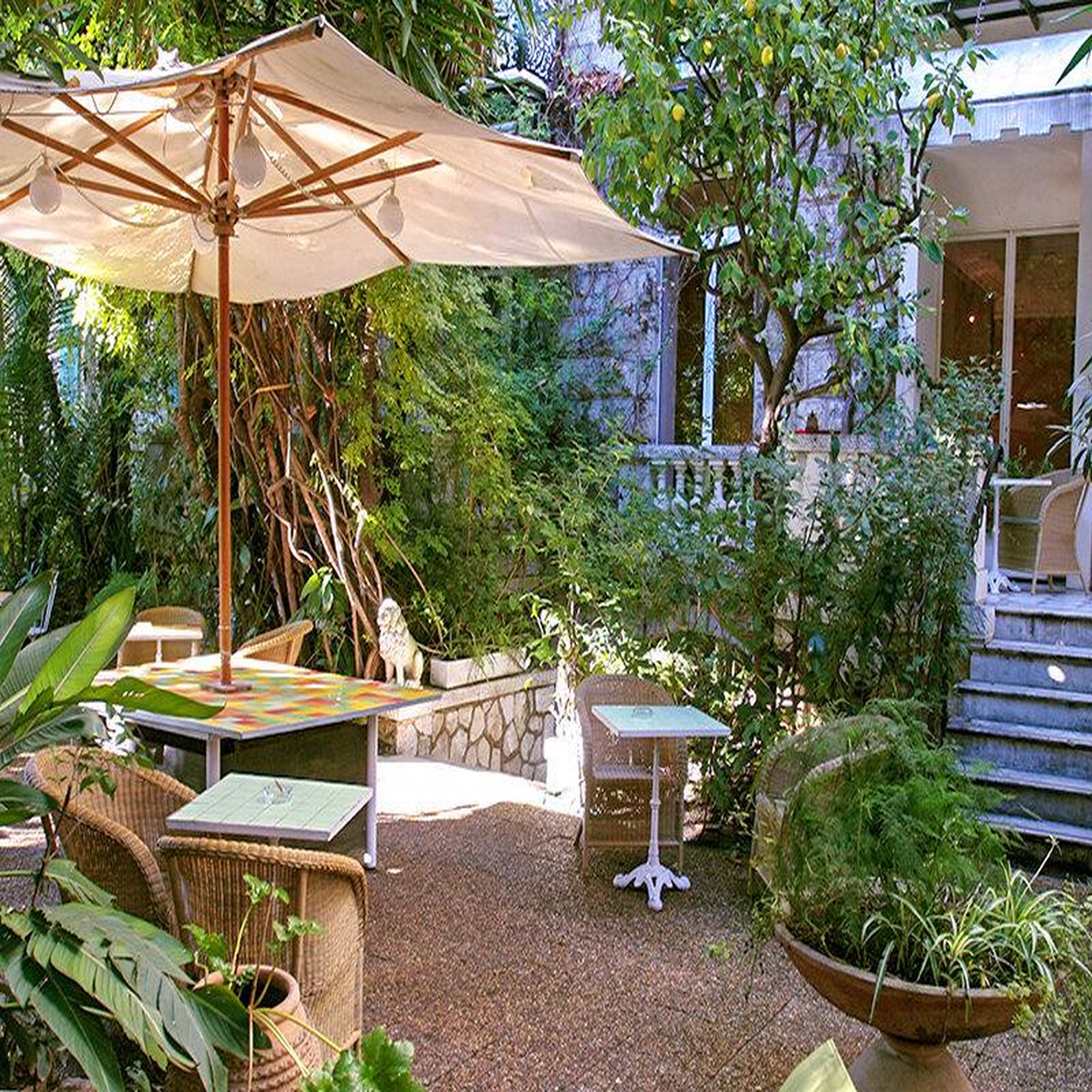 Voir la diapositive 5 : Smartbox 2 jours en hôtels 4* avec accès à l'espace bien-être dans le centre de nice - coffret cadeau séjour