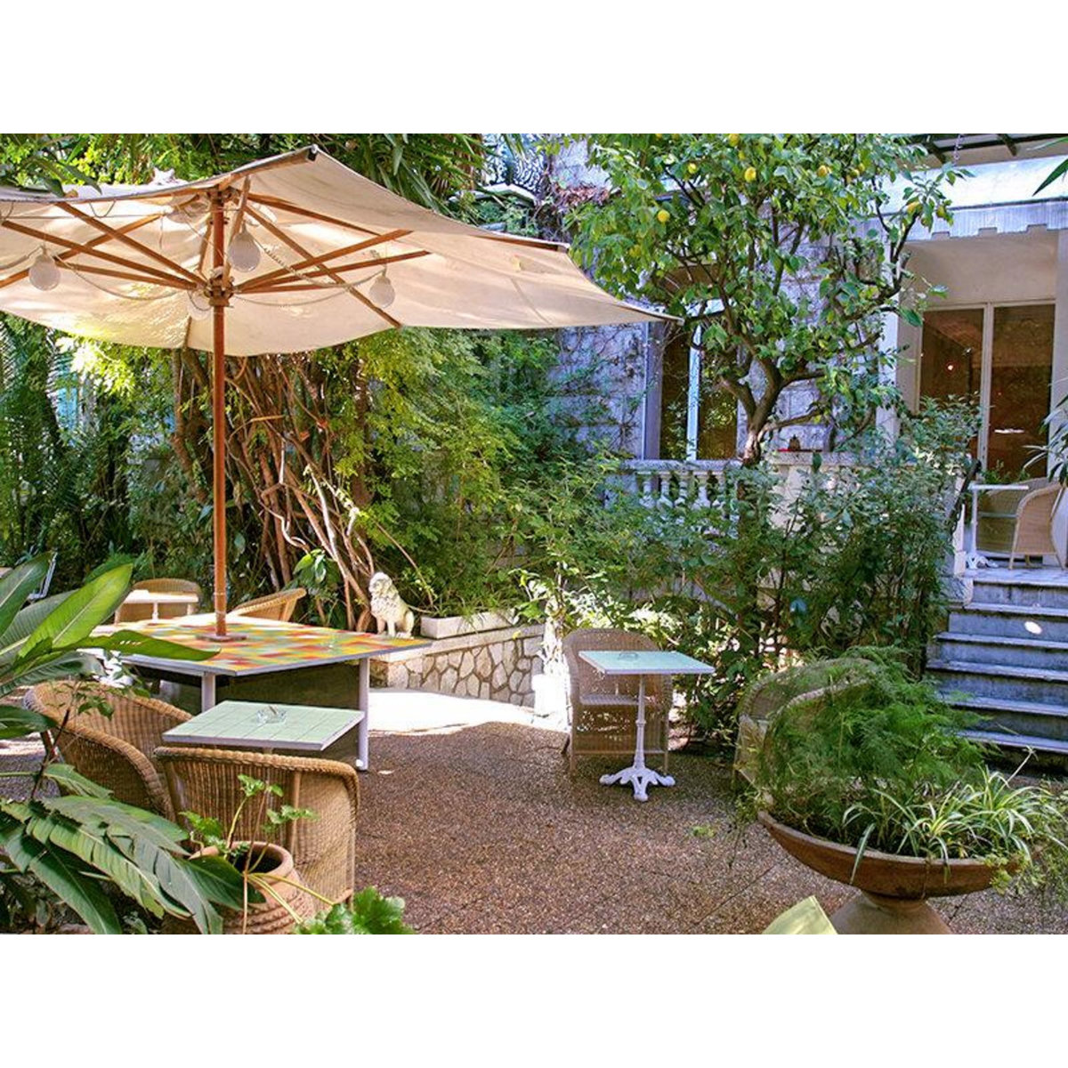 Smartbox 2 jours en hôtels 4* avec accès à l'espace bien-être dans le centre de Nice - Coffret Cadeau Séjour