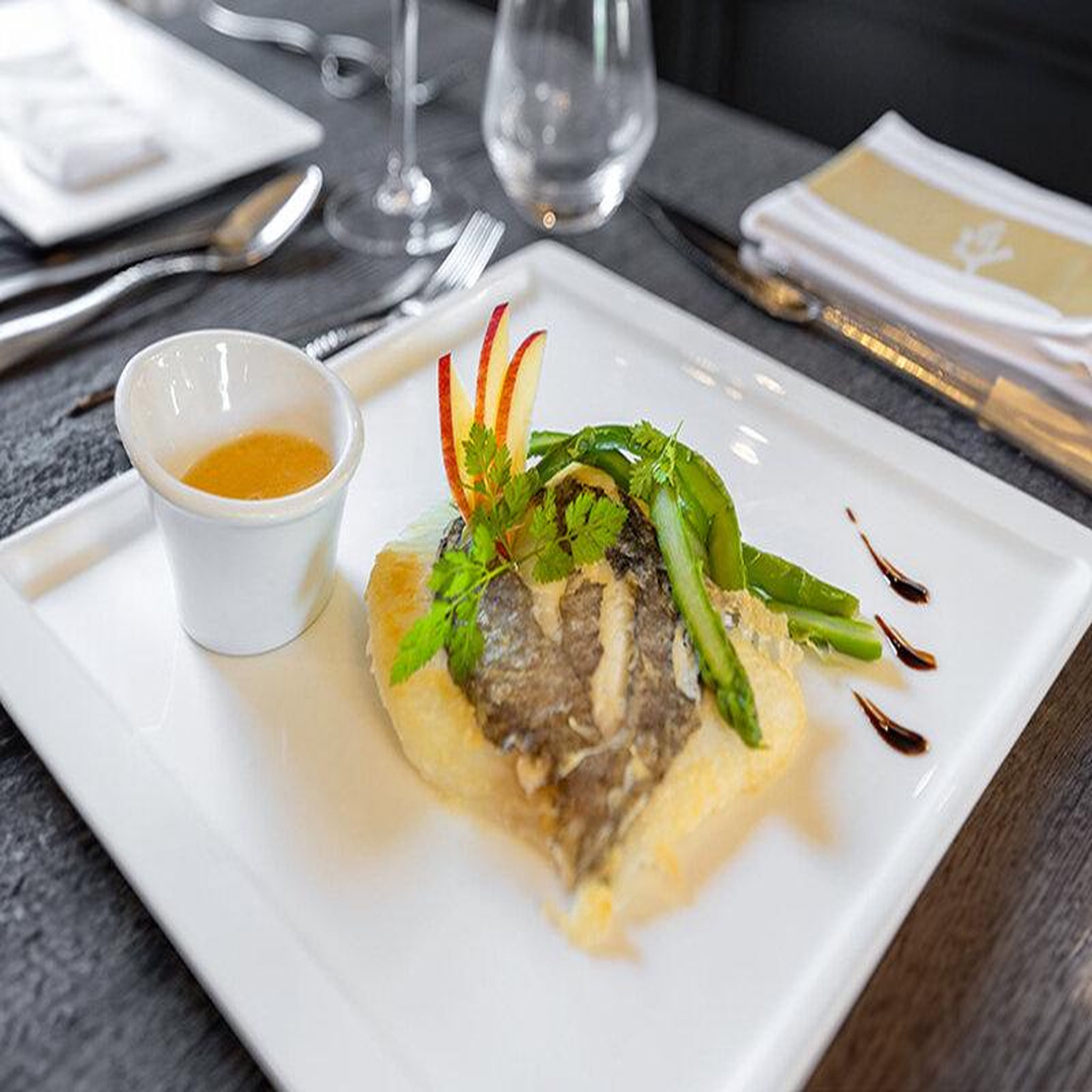 Voir la diapositive 5 : Smartbox 2 jours en hôtel de charme 4* avec dîner près de caen - coffret cadeau séjour